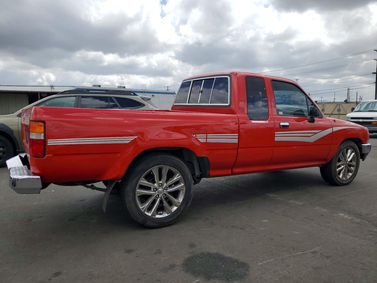 1990 Toyota Pickup Deluxe Red vin: JT4RN93P7L5014832