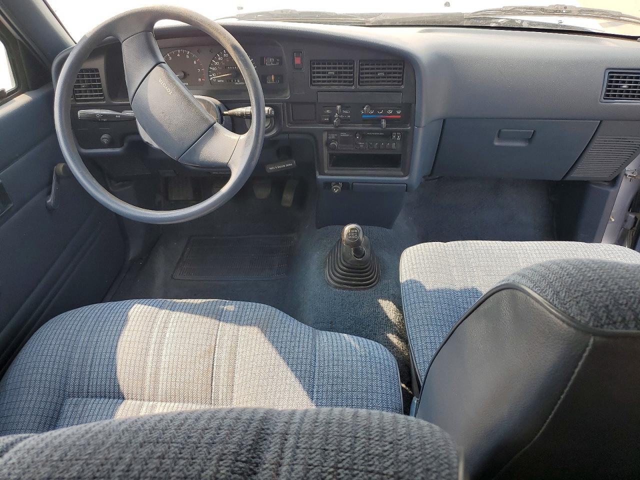 1990 Toyota Pickup Deluxe Blue vin: JT4RN93P7L5024860