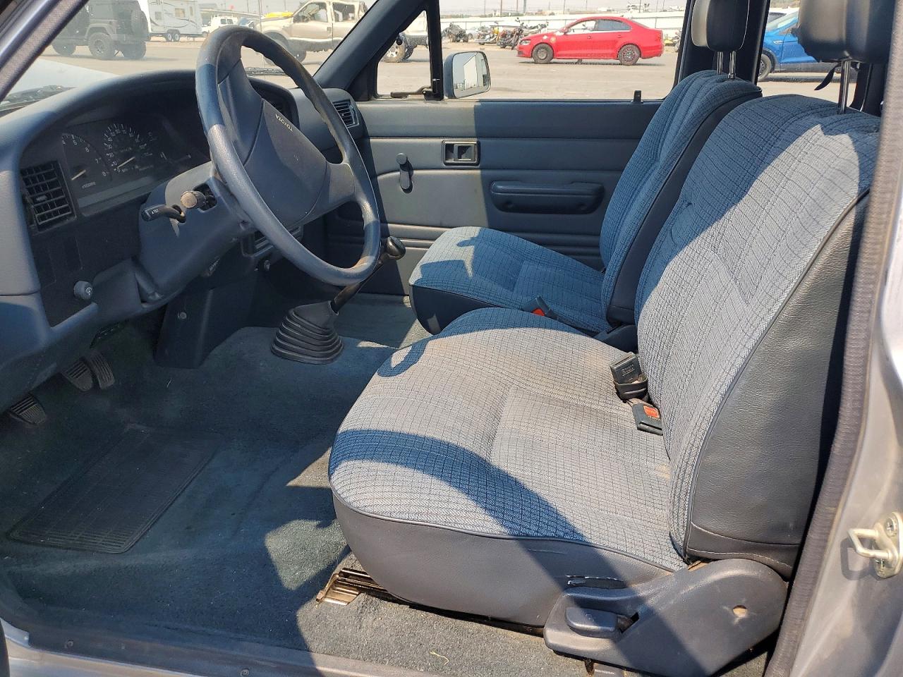 1990 Toyota Pickup Deluxe Blue vin: JT4RN93P7L5024860