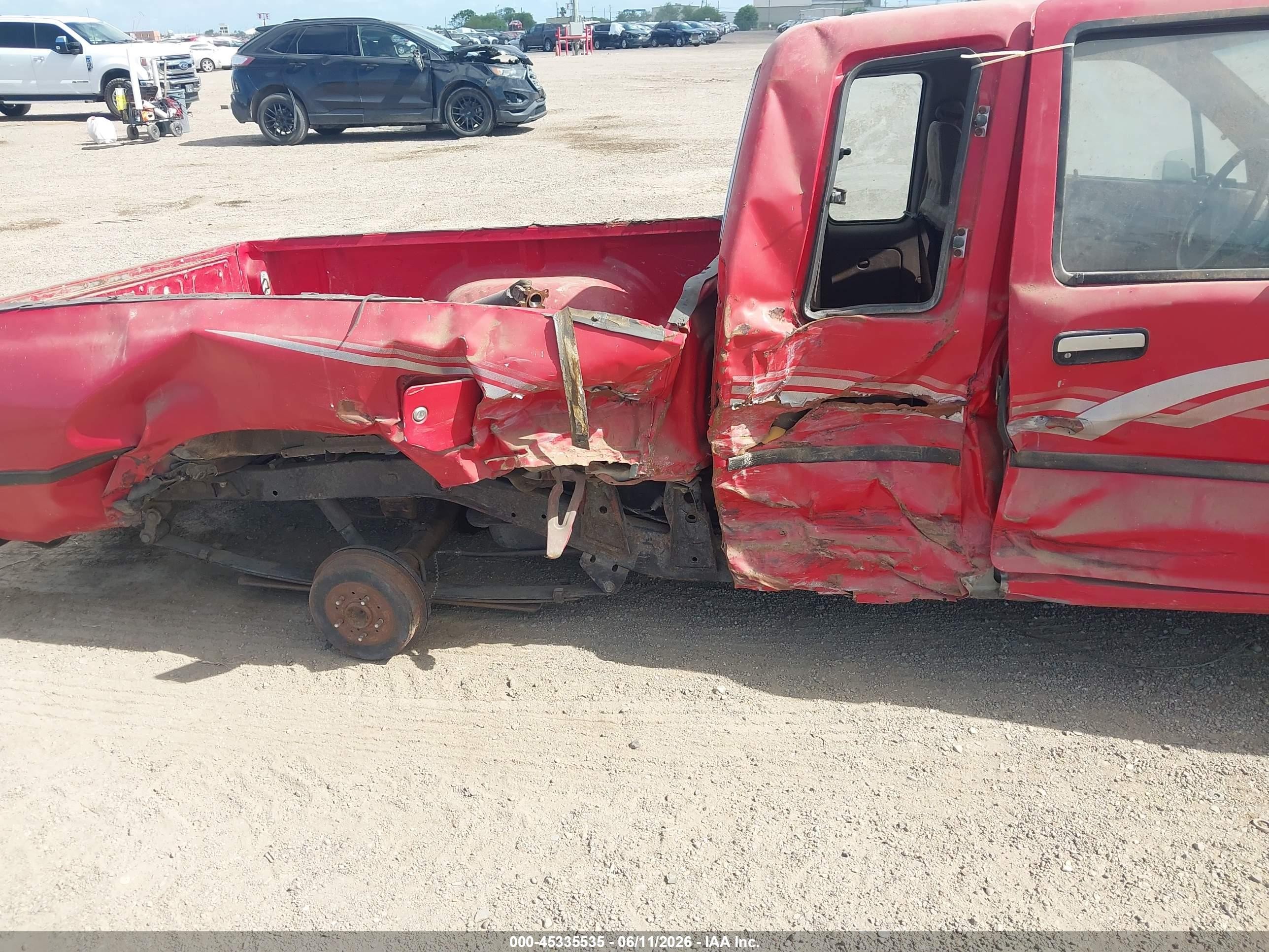 1989 Toyota Pickup 1/2 Ton Ex Lng Whlbse Dlx Red vin: JT4RN93P8K0009845