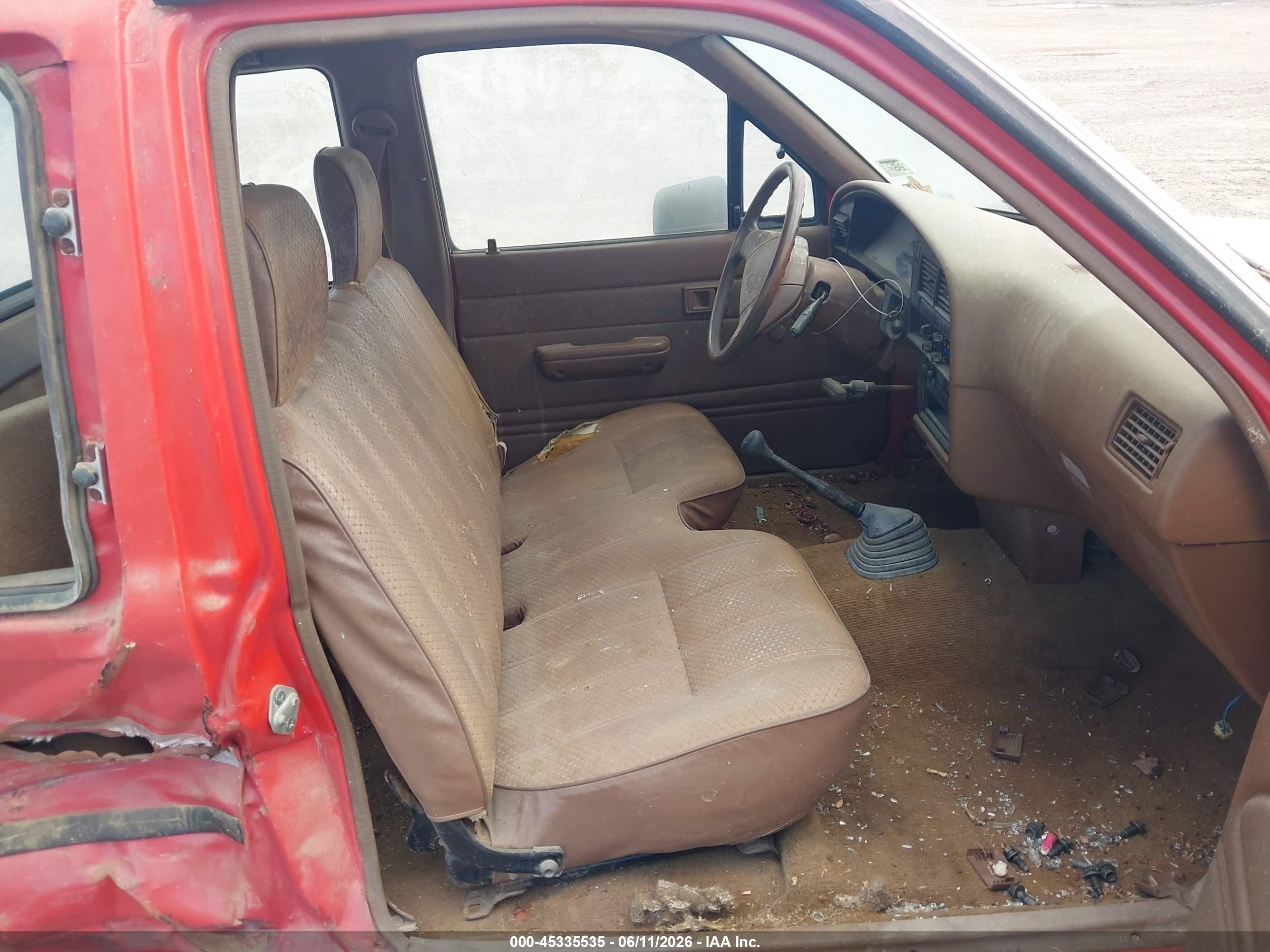 1989 Toyota Pickup 1/2 Ton Ex Lng Whlbse Dlx Red vin: JT4RN93P8K0009845