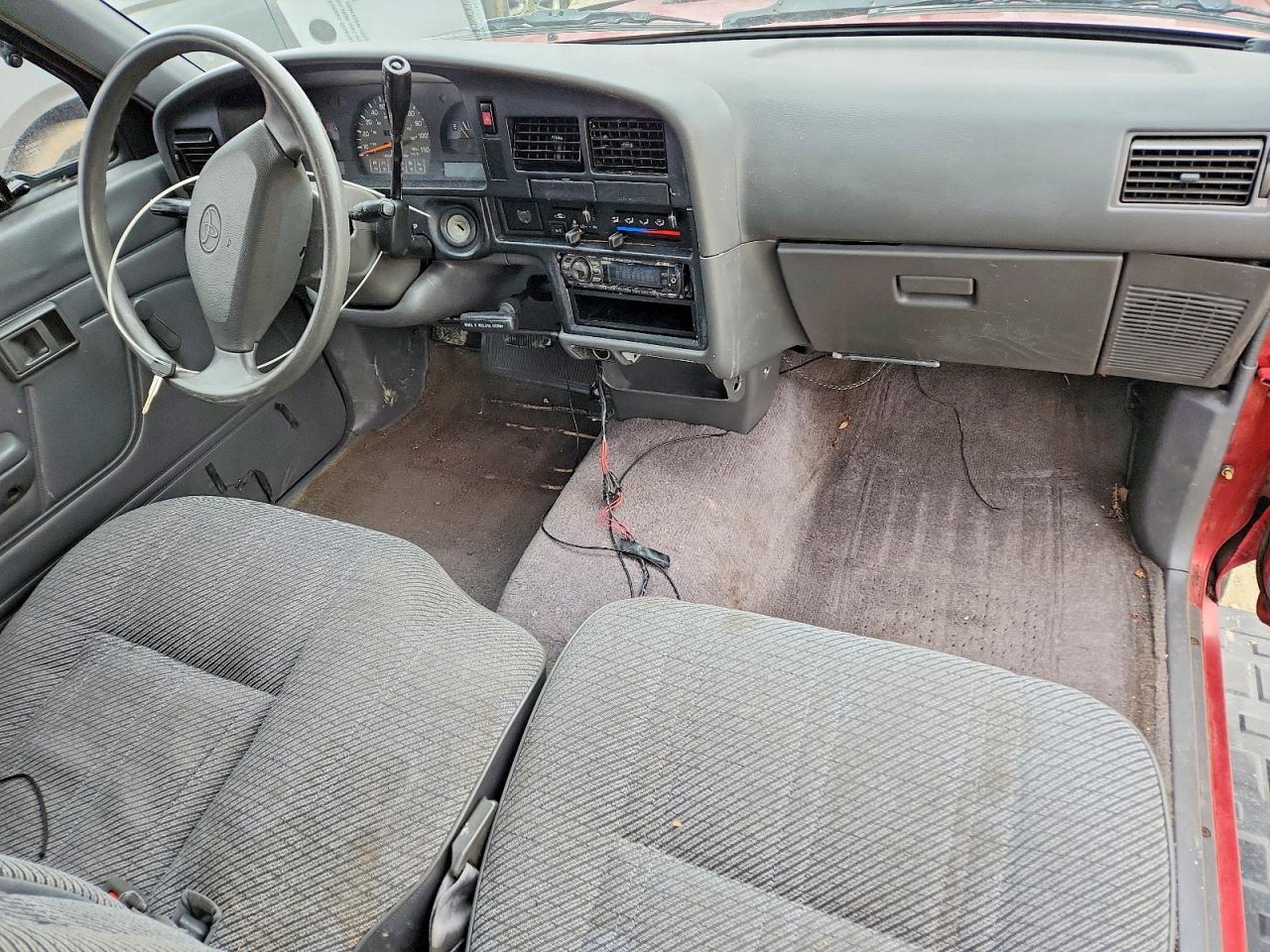 1995 Toyota Pickup Dx Красный vin: JT4RN93PXS5116298