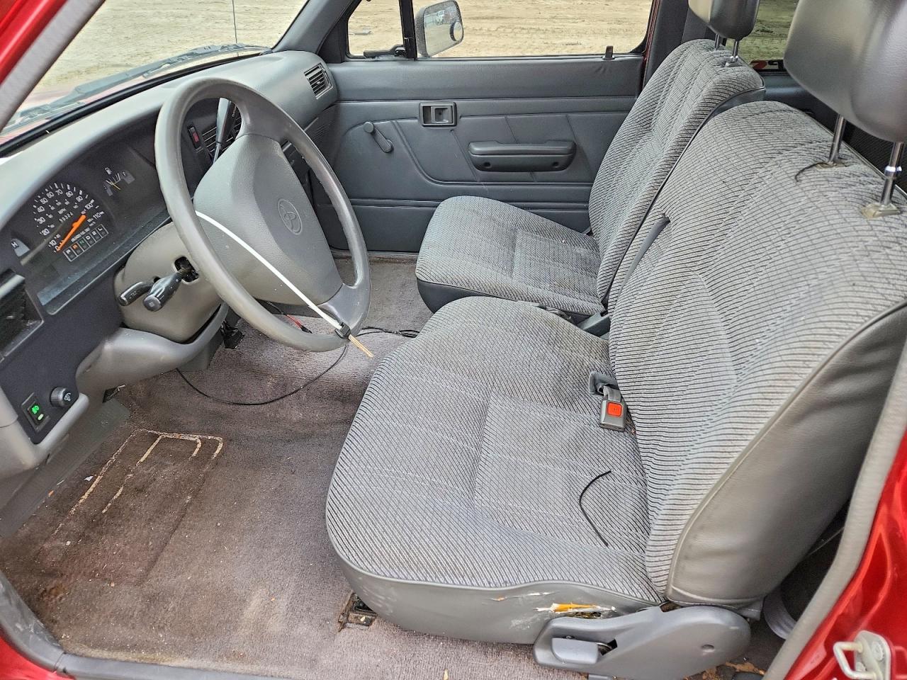 1995 Toyota Pickup Dx Красный vin: JT4RN93PXS5116298