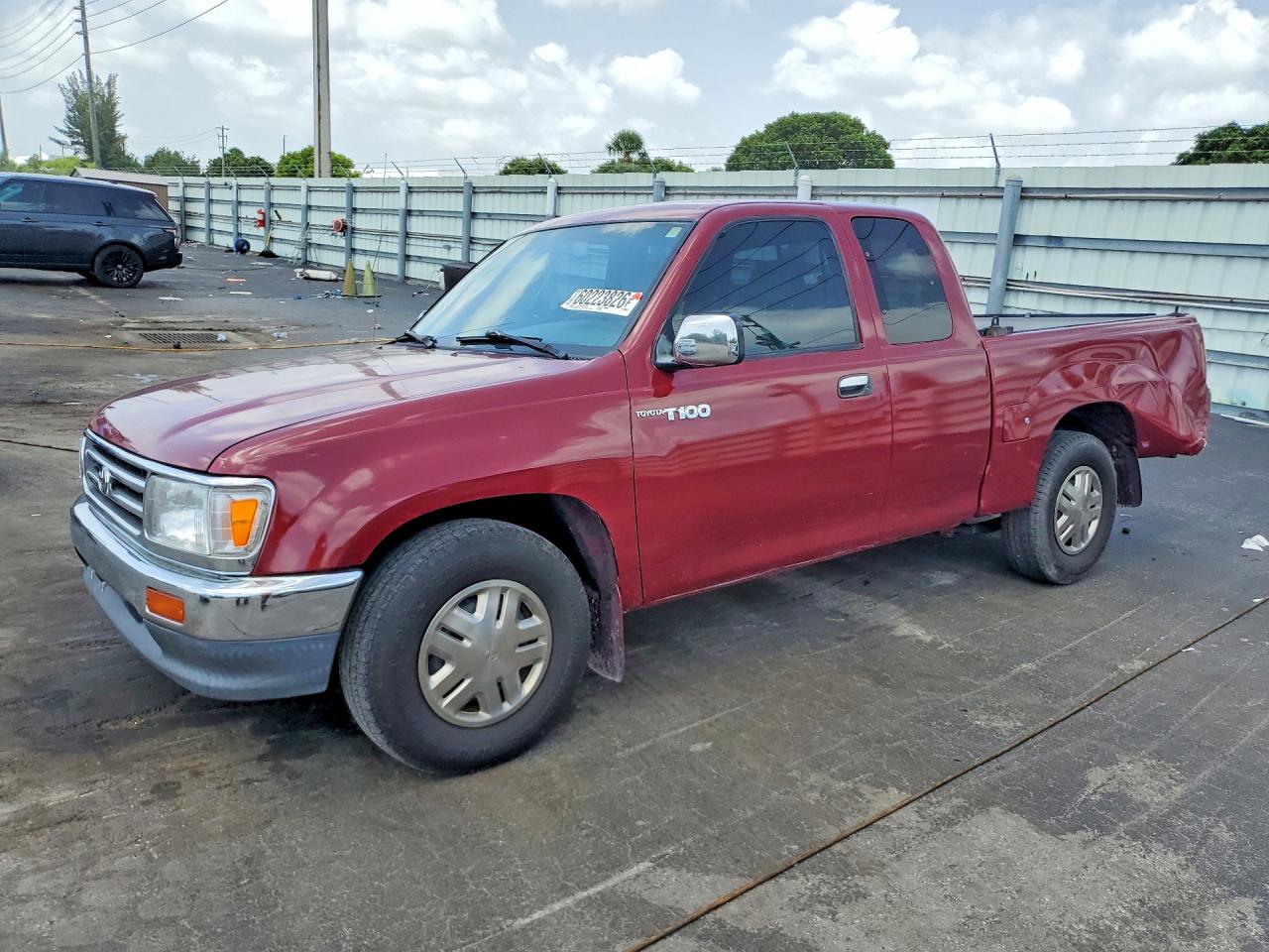 1997 Toyota T100 Xtracab Red vin: JT4TN12D3V0037801