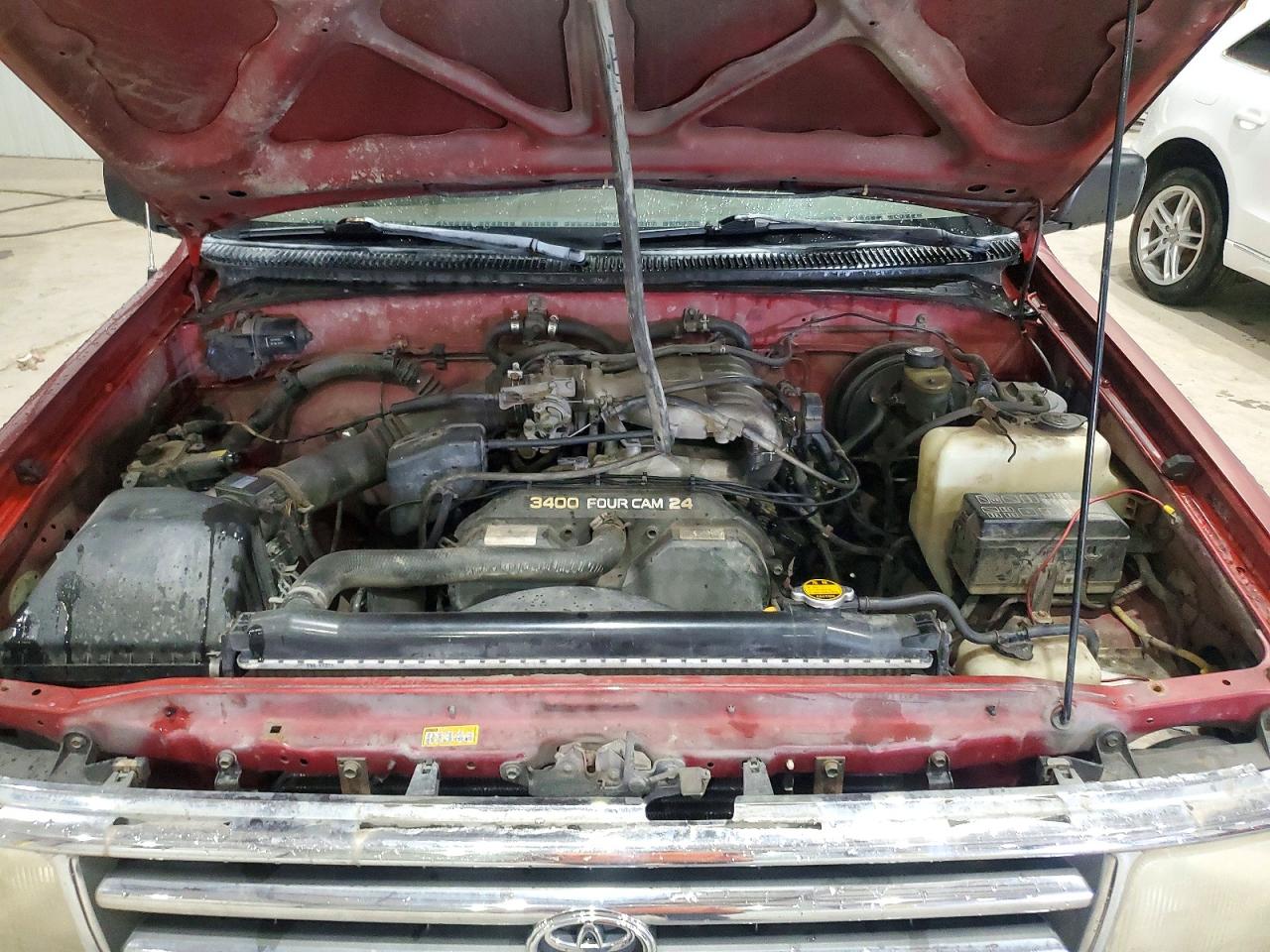 1996 Toyota T100 Xtracab Burgundy vin: JT4UN22D4T0025101