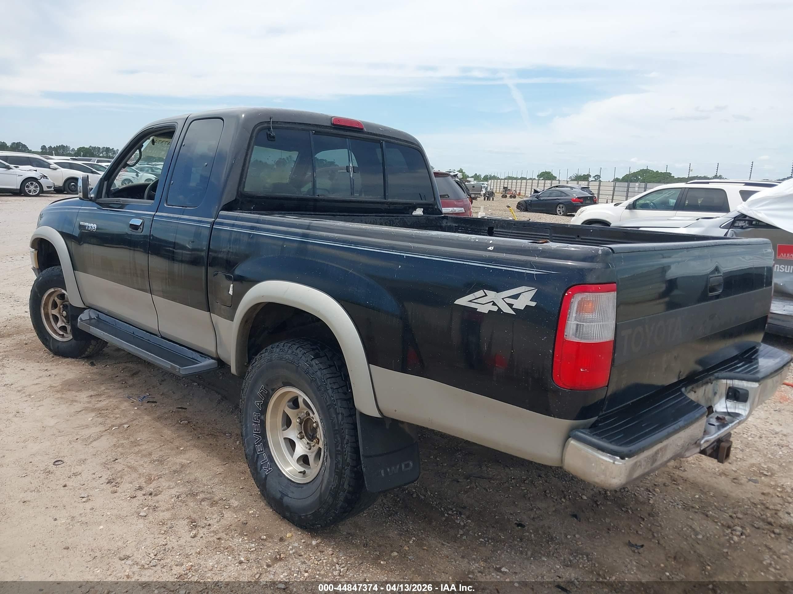 1998 Toyota T100 Dx V6 Black vin: JT4UN22D4W0051069