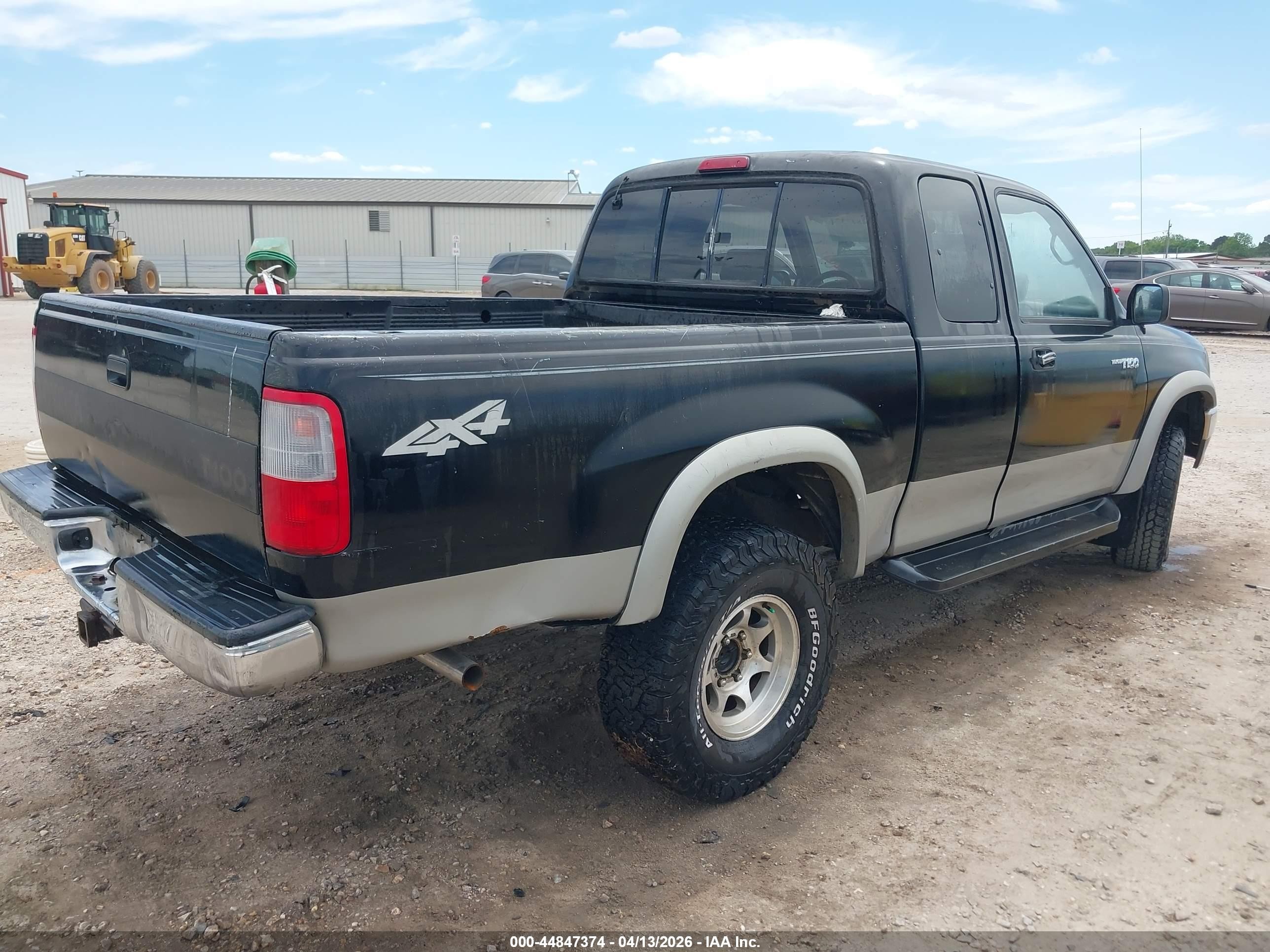 1998 Toyota T100 Dx V6 Black vin: JT4UN22D4W0051069