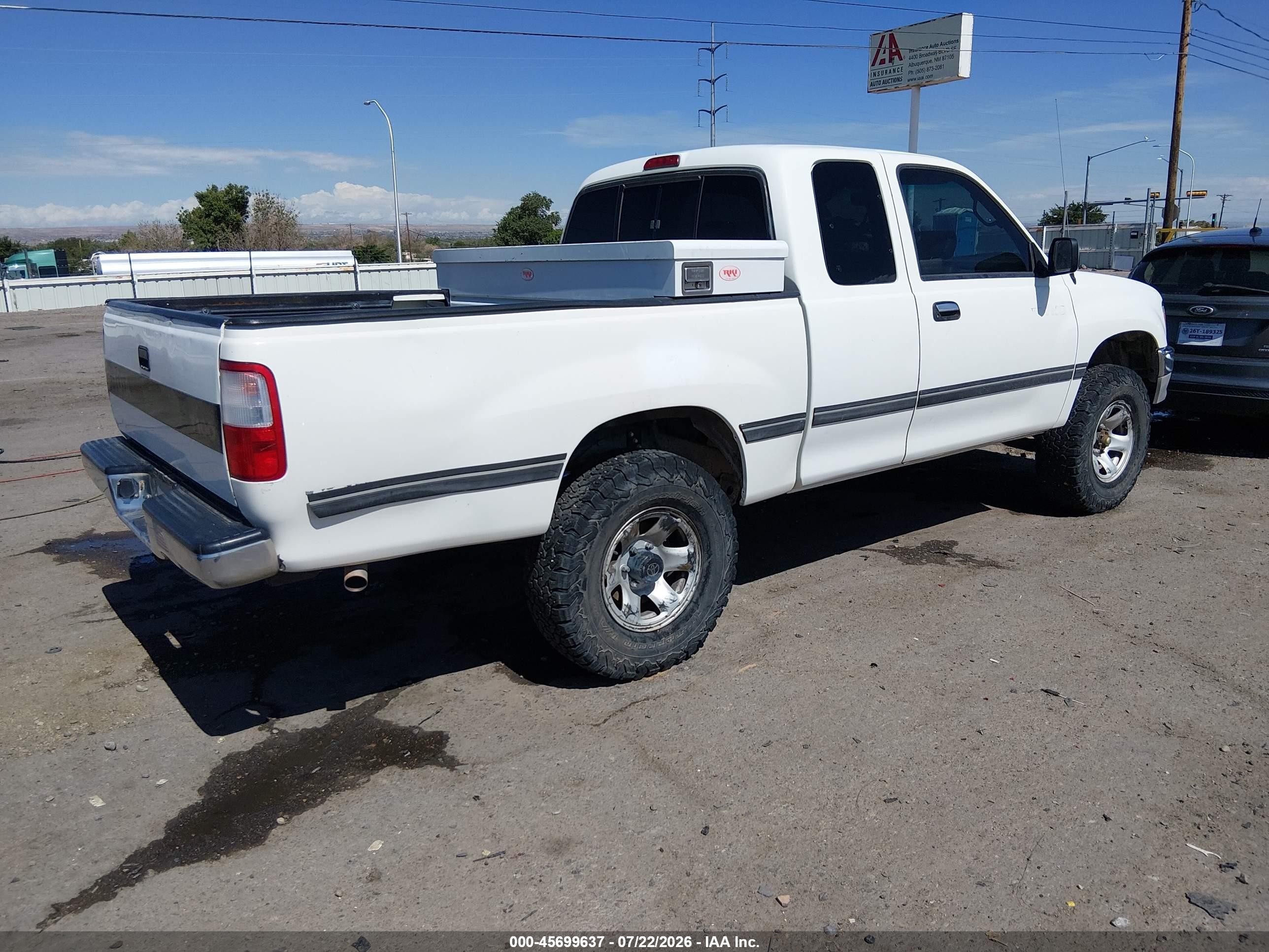 1998 Toyota T100 Dx V6 White vin: JT4UN22D4W0054523