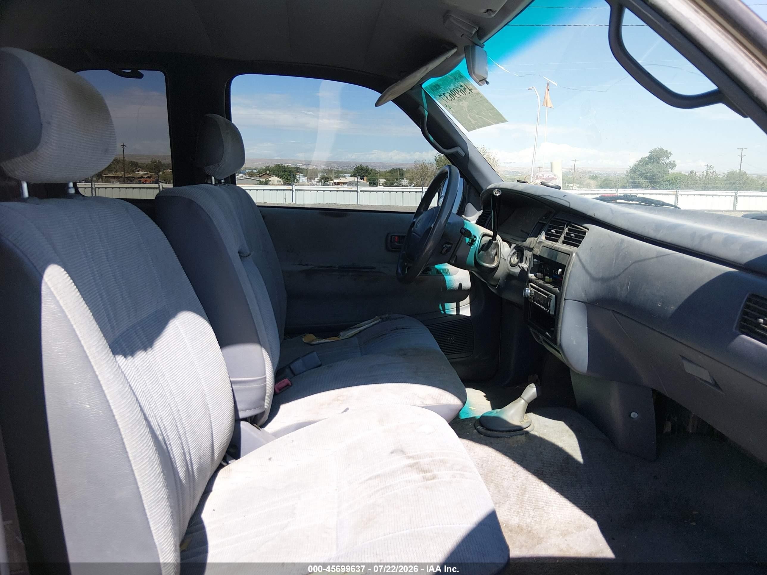 1998 Toyota T100 Dx V6 White vin: JT4UN22D4W0054523