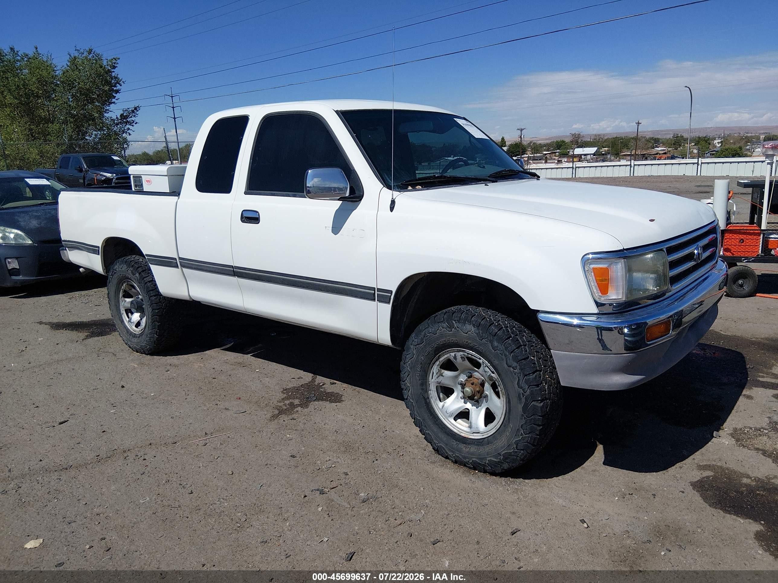 1998 Toyota T100 Dx V6 White vin: JT4UN22D4W0054523