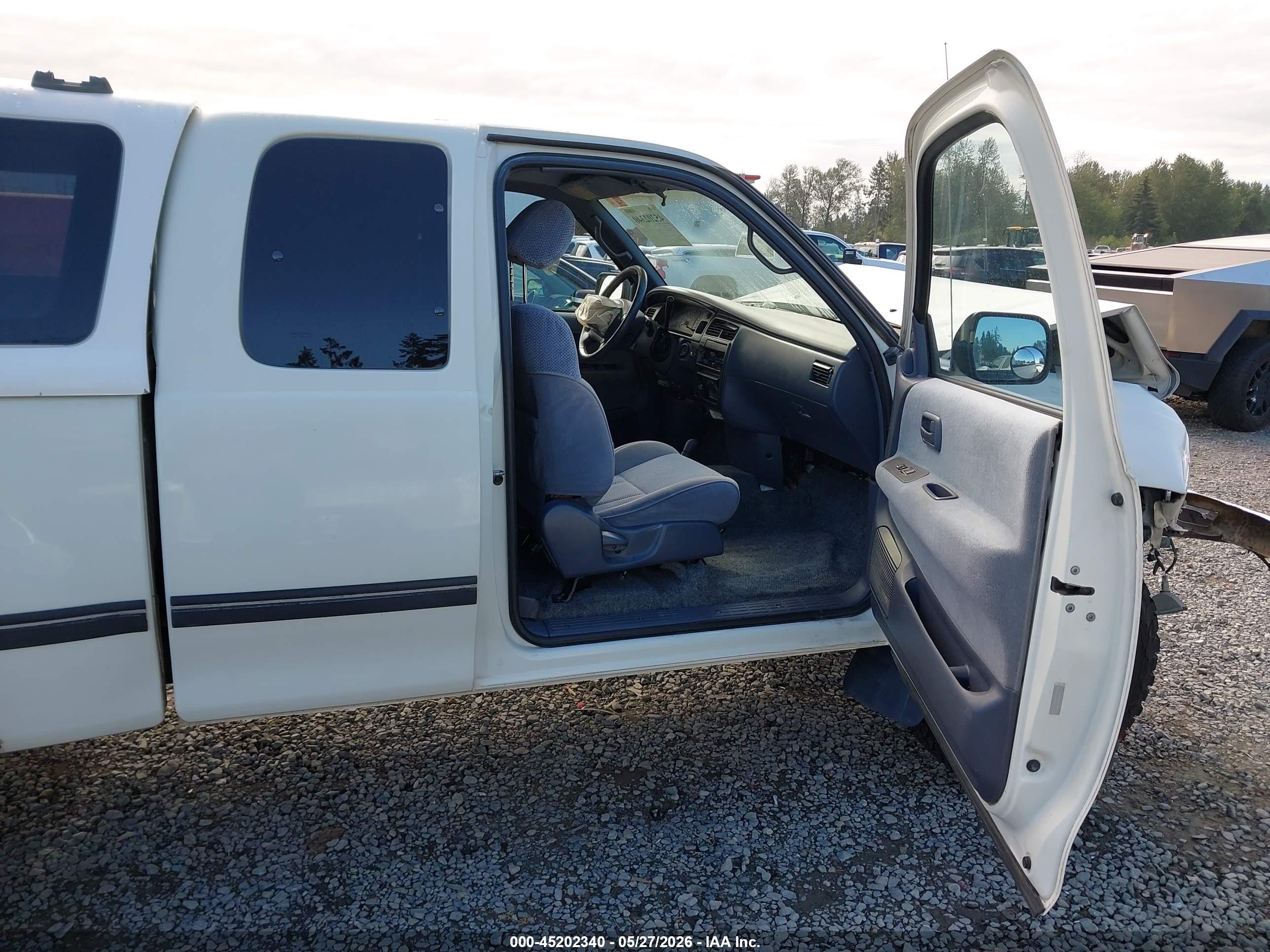 1997 Toyota T100 Sr5 V6 White vin: JT4UN24D1V0042602