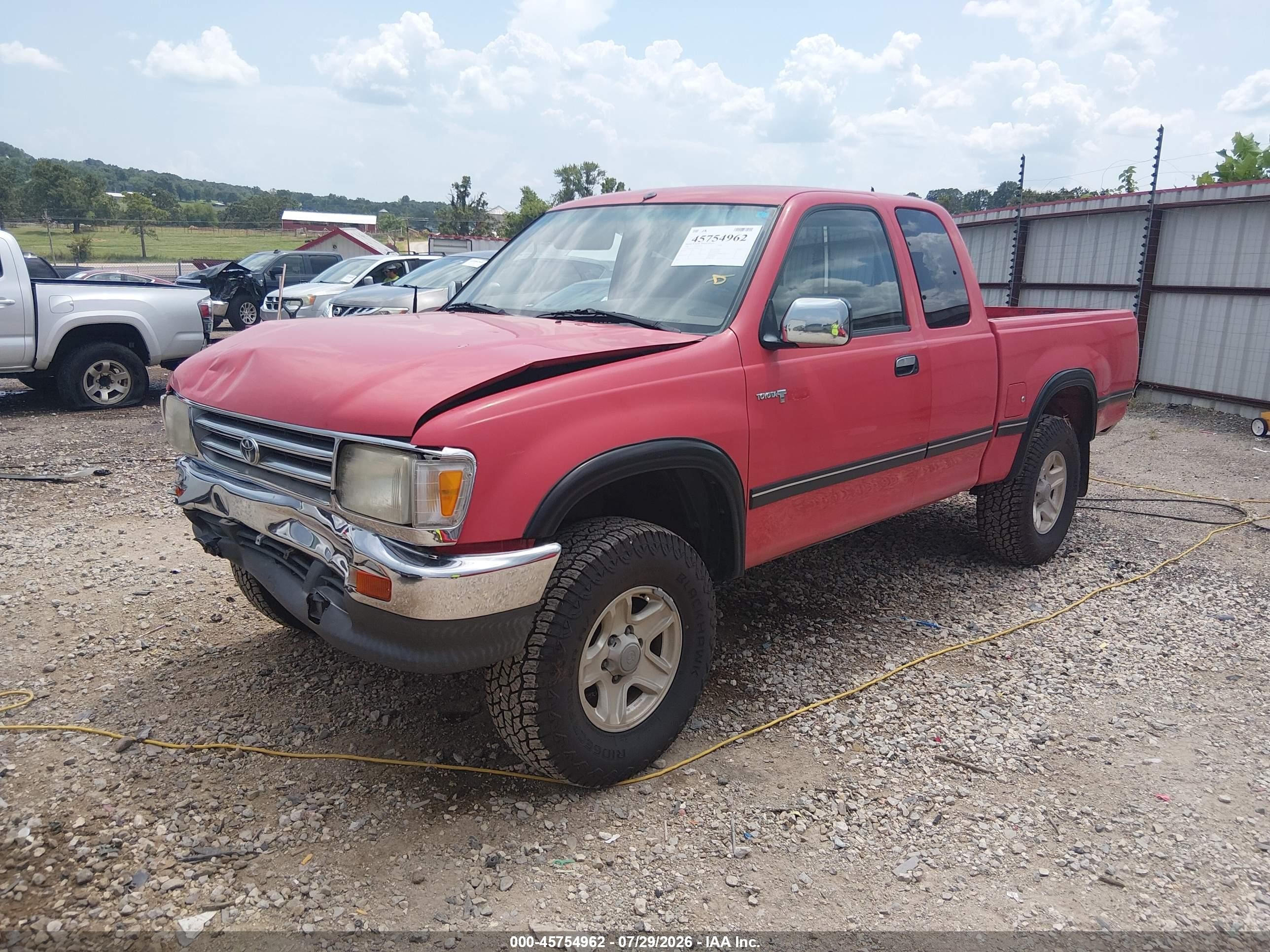 1998 Toyota T100 Sr5 V6 Red vin: JT4UN24D8W0052917