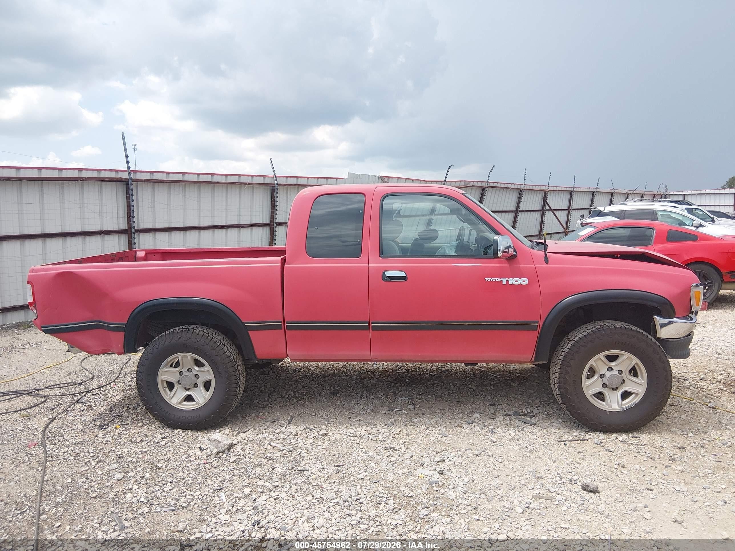 1998 Toyota T100 Sr5 V6 Red vin: JT4UN24D8W0052917