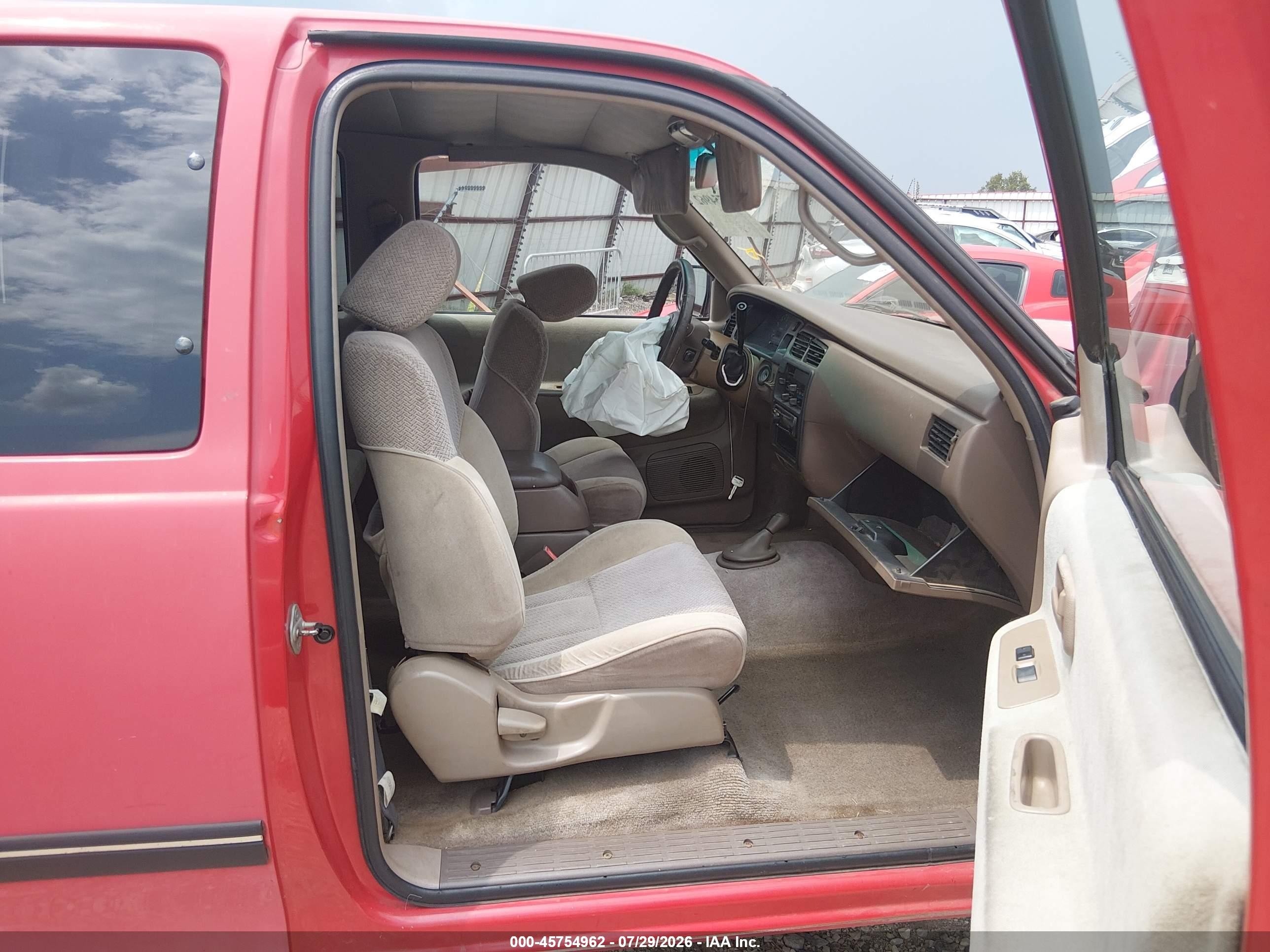 1998 Toyota T100 Sr5 V6 Red vin: JT4UN24D8W0052917