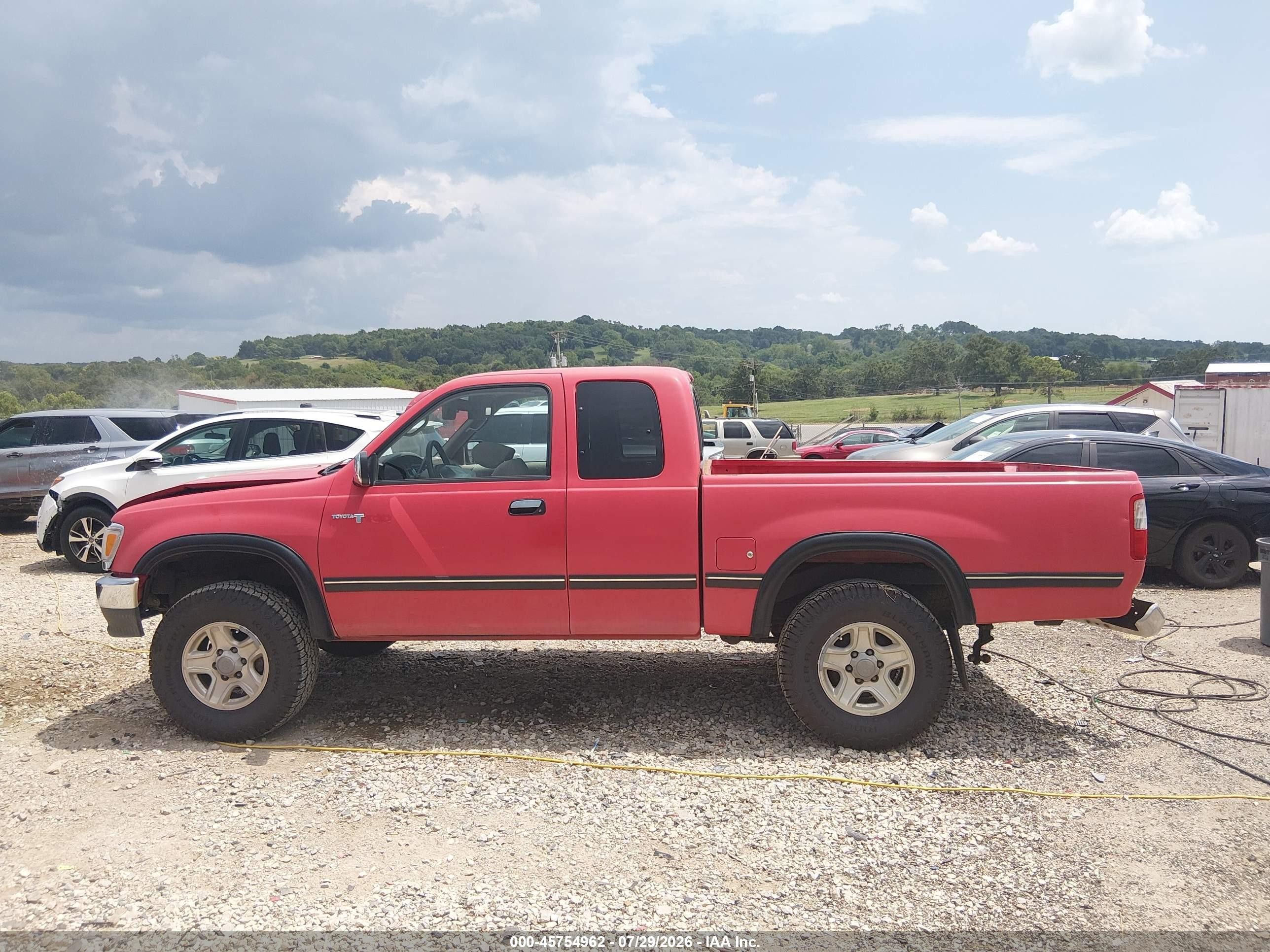 1998 Toyota T100 Sr5 V6 Red vin: JT4UN24D8W0052917