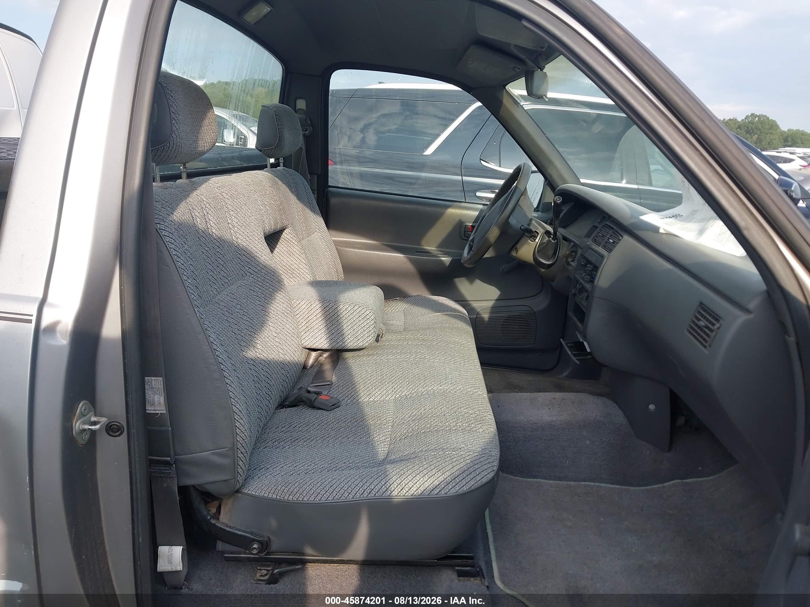 1994 Toyota T100 Dx Серебряный vin: JT4VD10A3R0018661