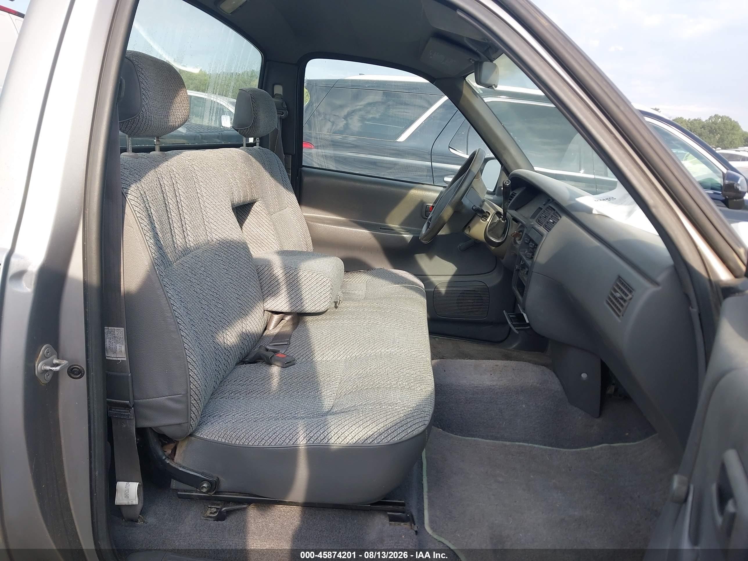 1994 Toyota T100 Dx Серебряный vin: JT4VD10A3R0018661