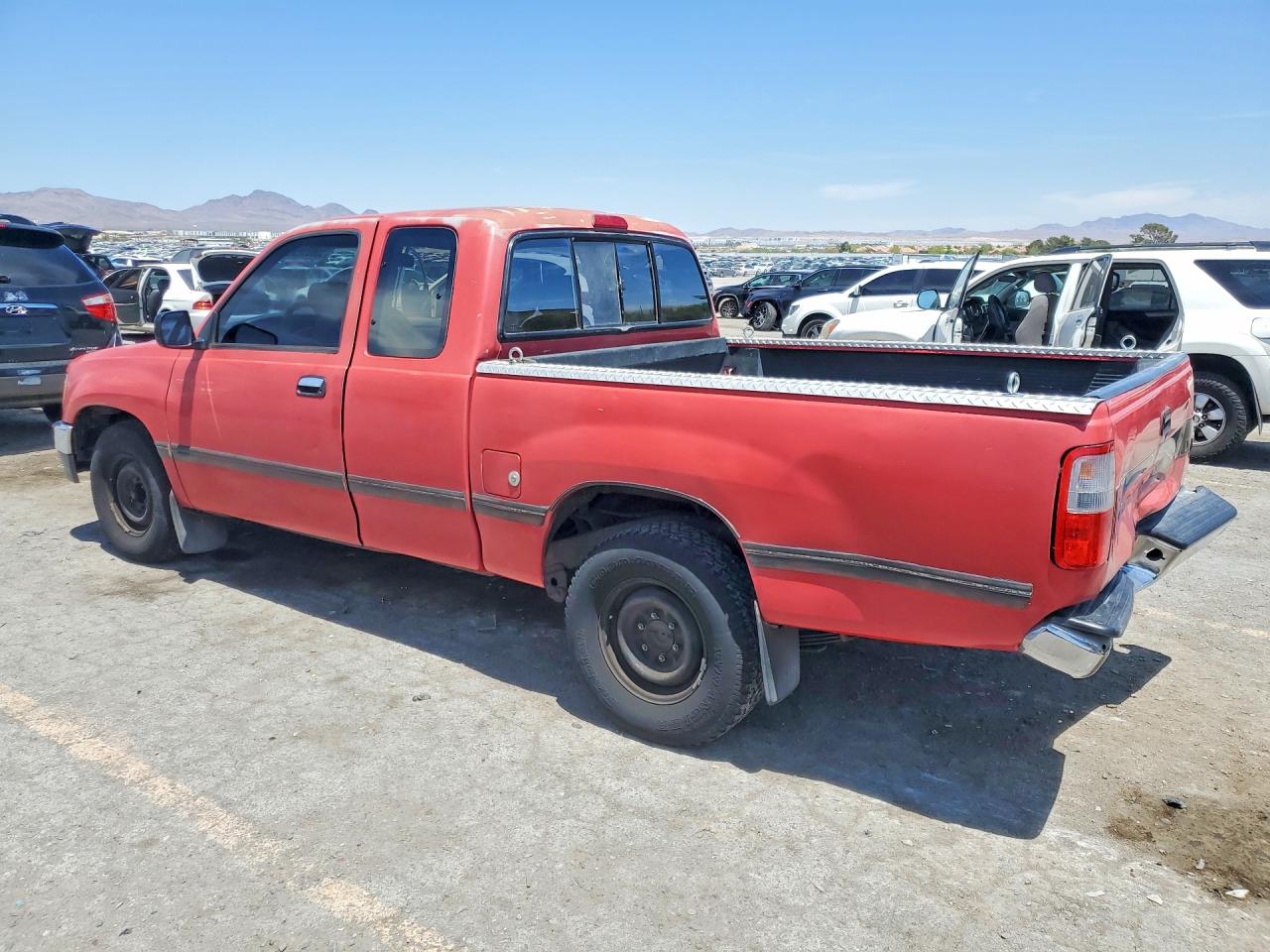 1995 Toyota T100 Dx Красный vin: JT4VD12E2S0013263