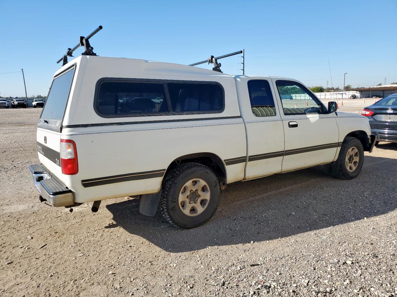 1995 Toyota T100 Xtracab White vin: JT4VD12E5S0011071