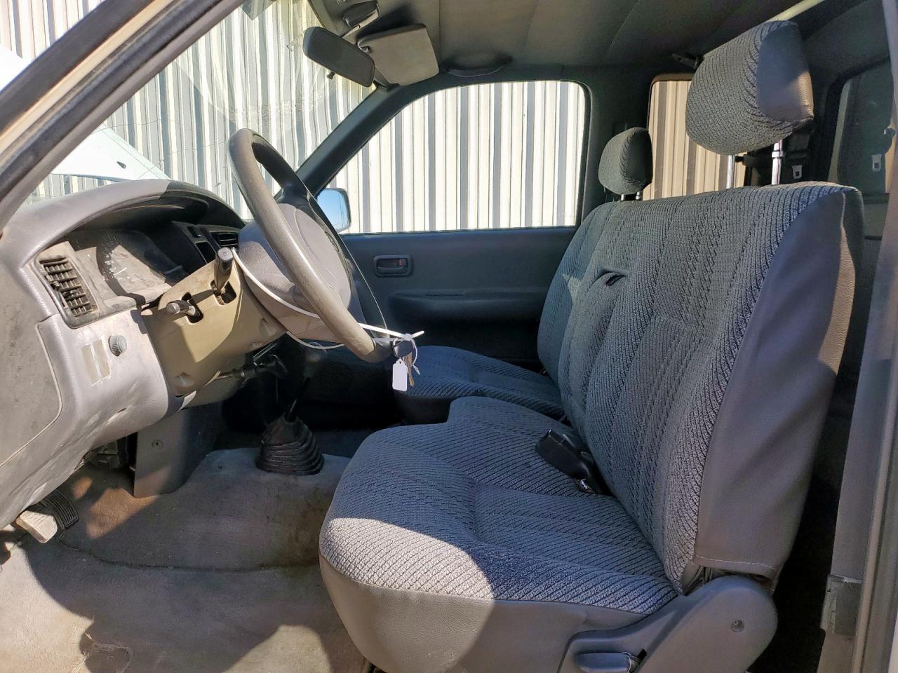 1995 Toyota T100 Xtracab White vin: JT4VD12E5S0011071