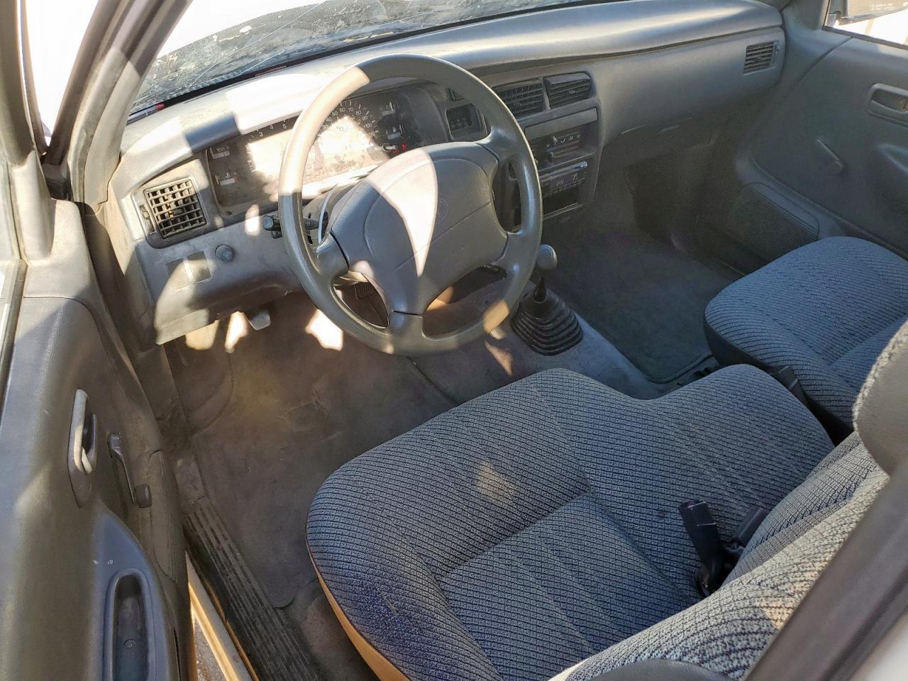 1995 Toyota T100 Xtracab White vin: JT4VD12E5S0011071