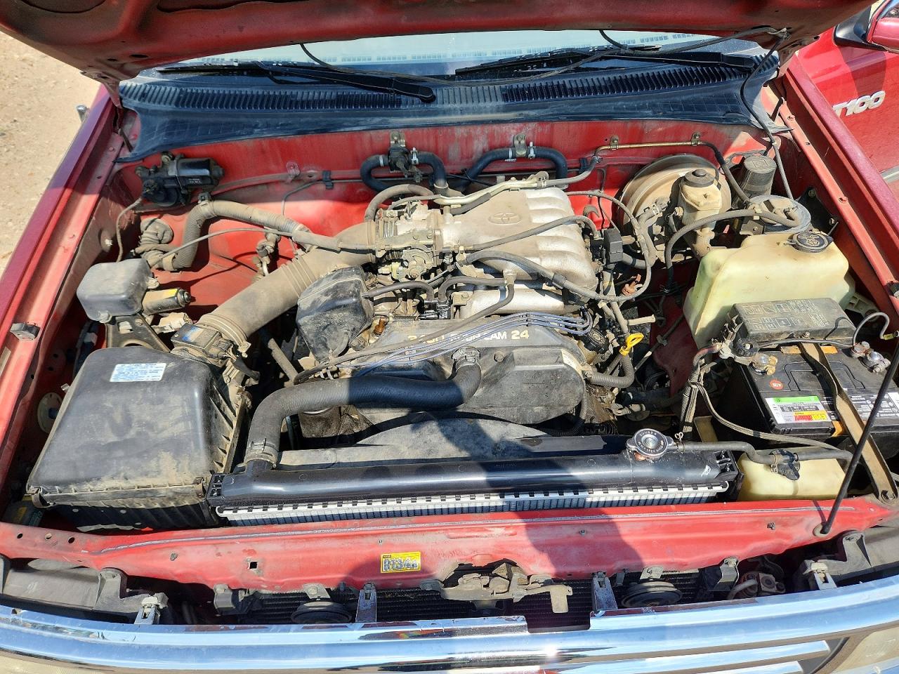 1995 Toyota T100 Sr5 Red vin: JT4VD12F8S0004950