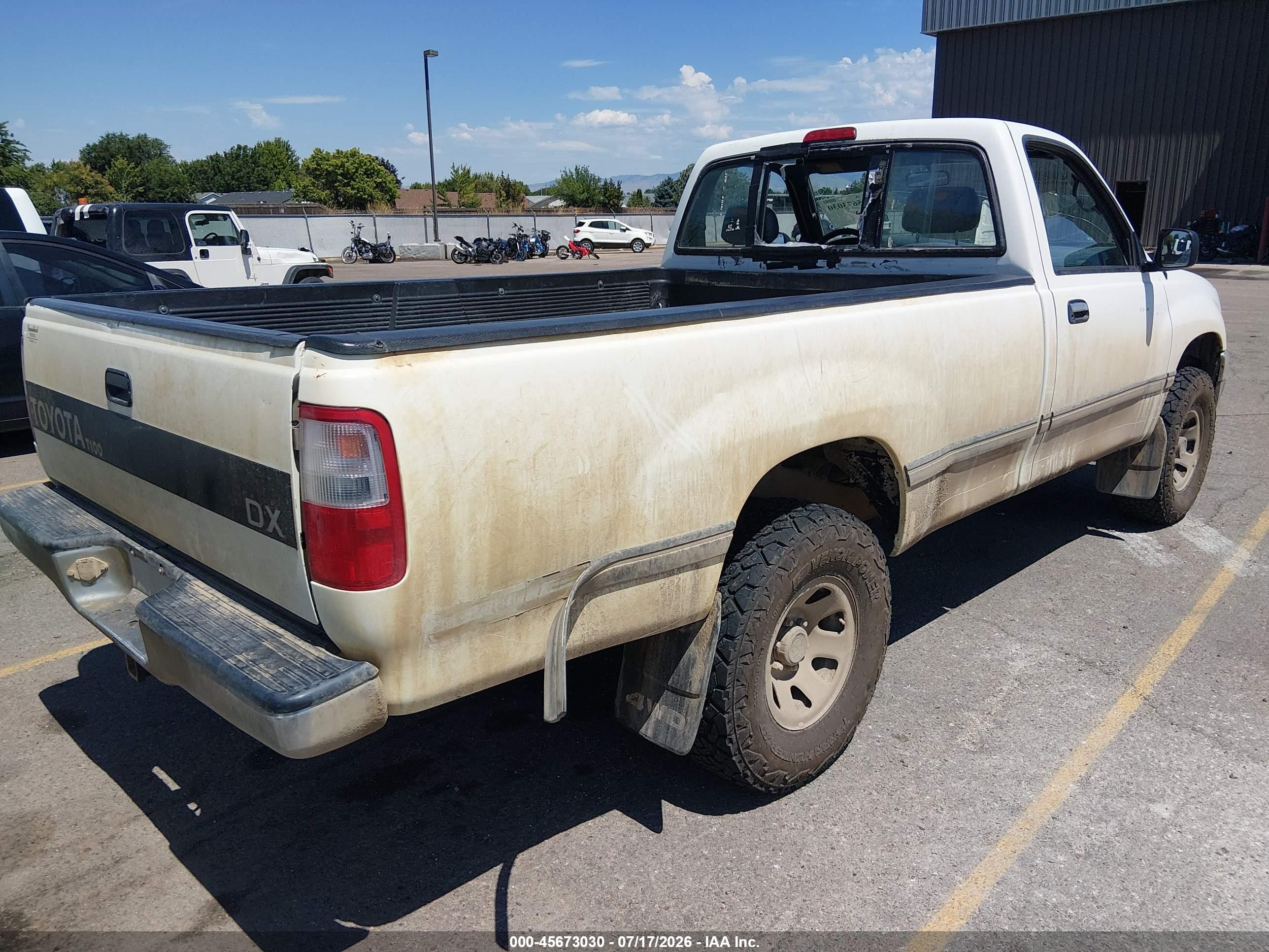 1995 Toyota T100 Dx White vin: JT4VD21E4S0011201