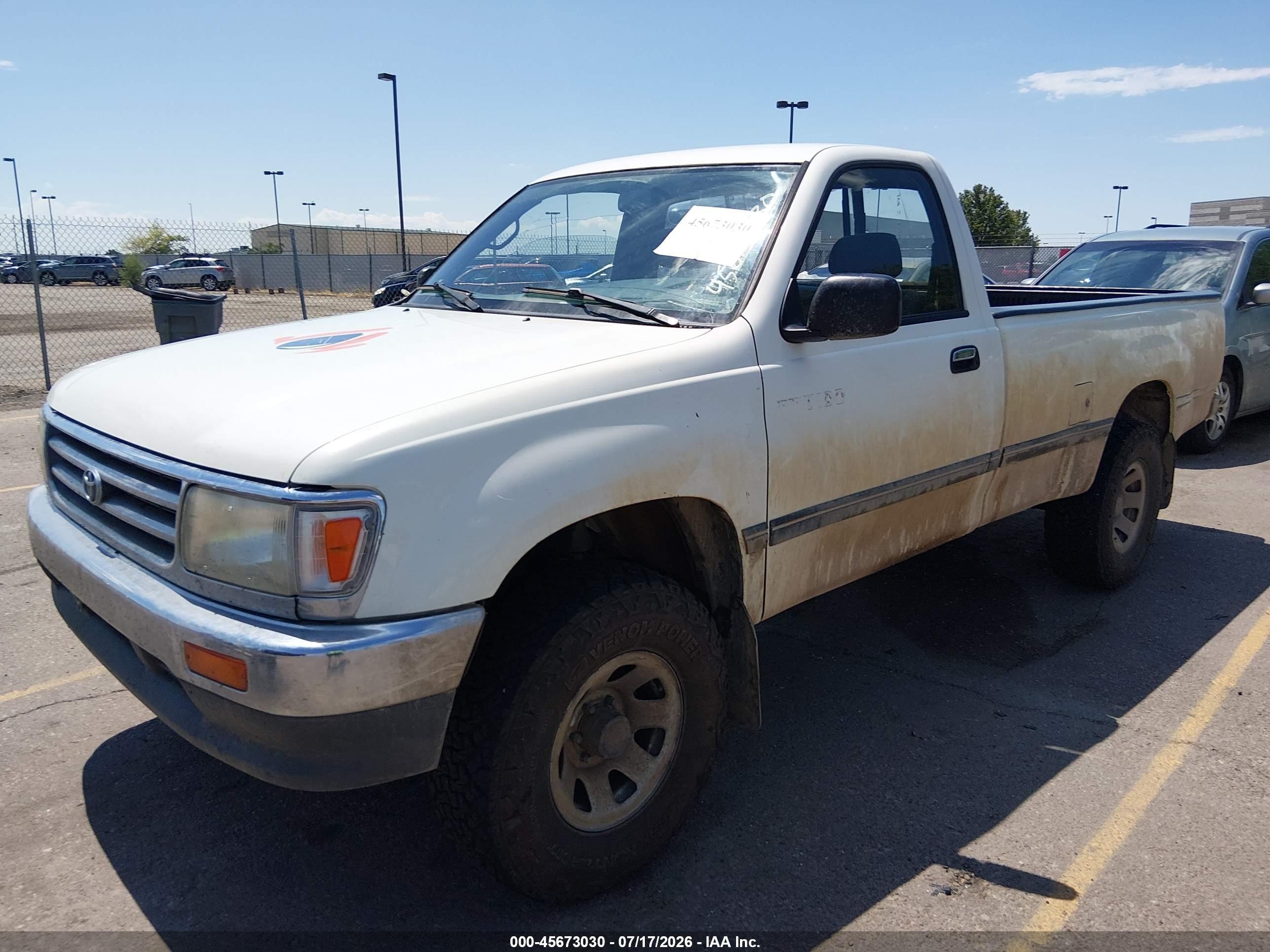 1995 Toyota T100 Dx White vin: JT4VD21E4S0011201