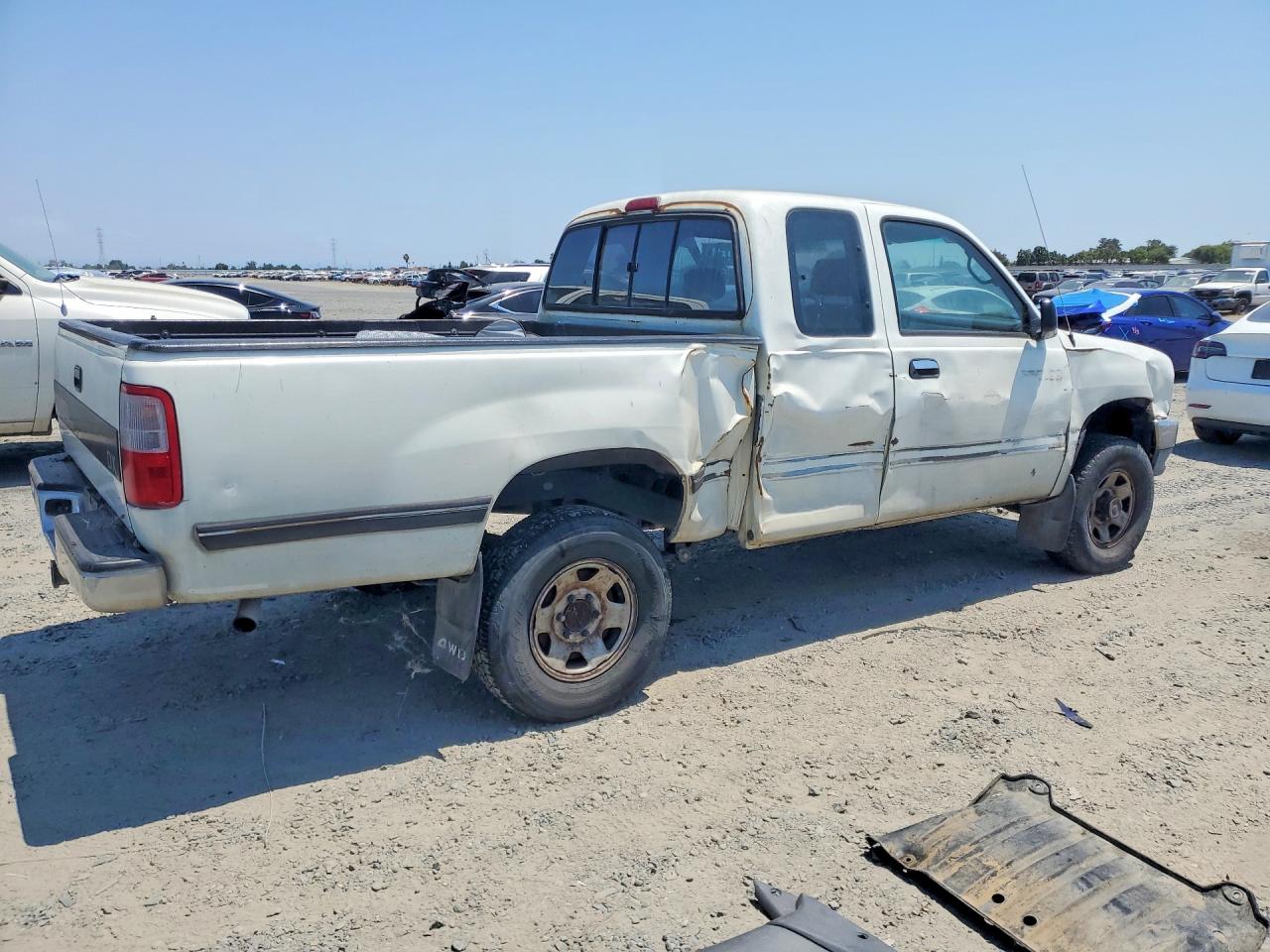 1995 Toyota T100 Xtracab Dx White vin: JT4VD22E3S0007493