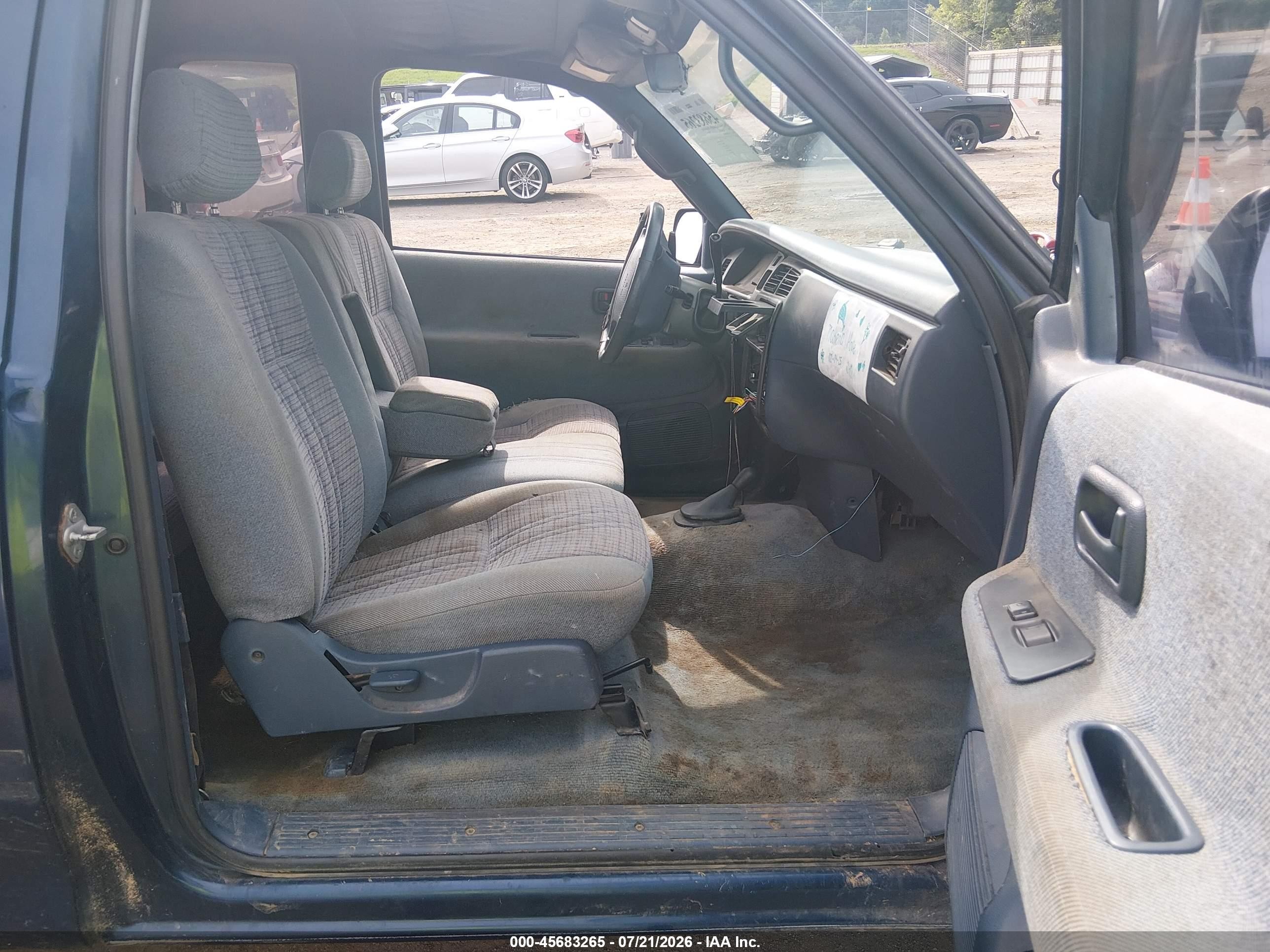 1995 Toyota T100 Xtracab Sr5 Blue vin: JT4VD22F8S0010740
