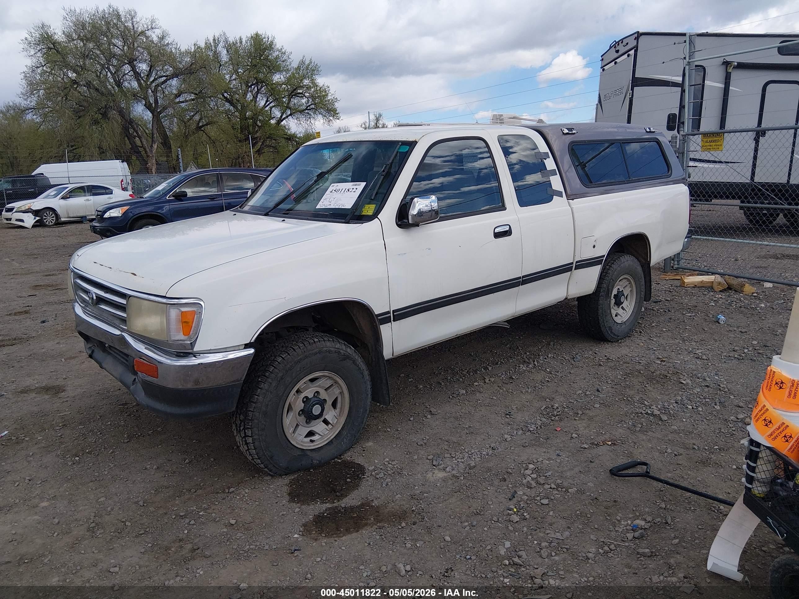 1995 Toyota T100 Xtracab Sr5 White vin: JT4VD22F8S0016439