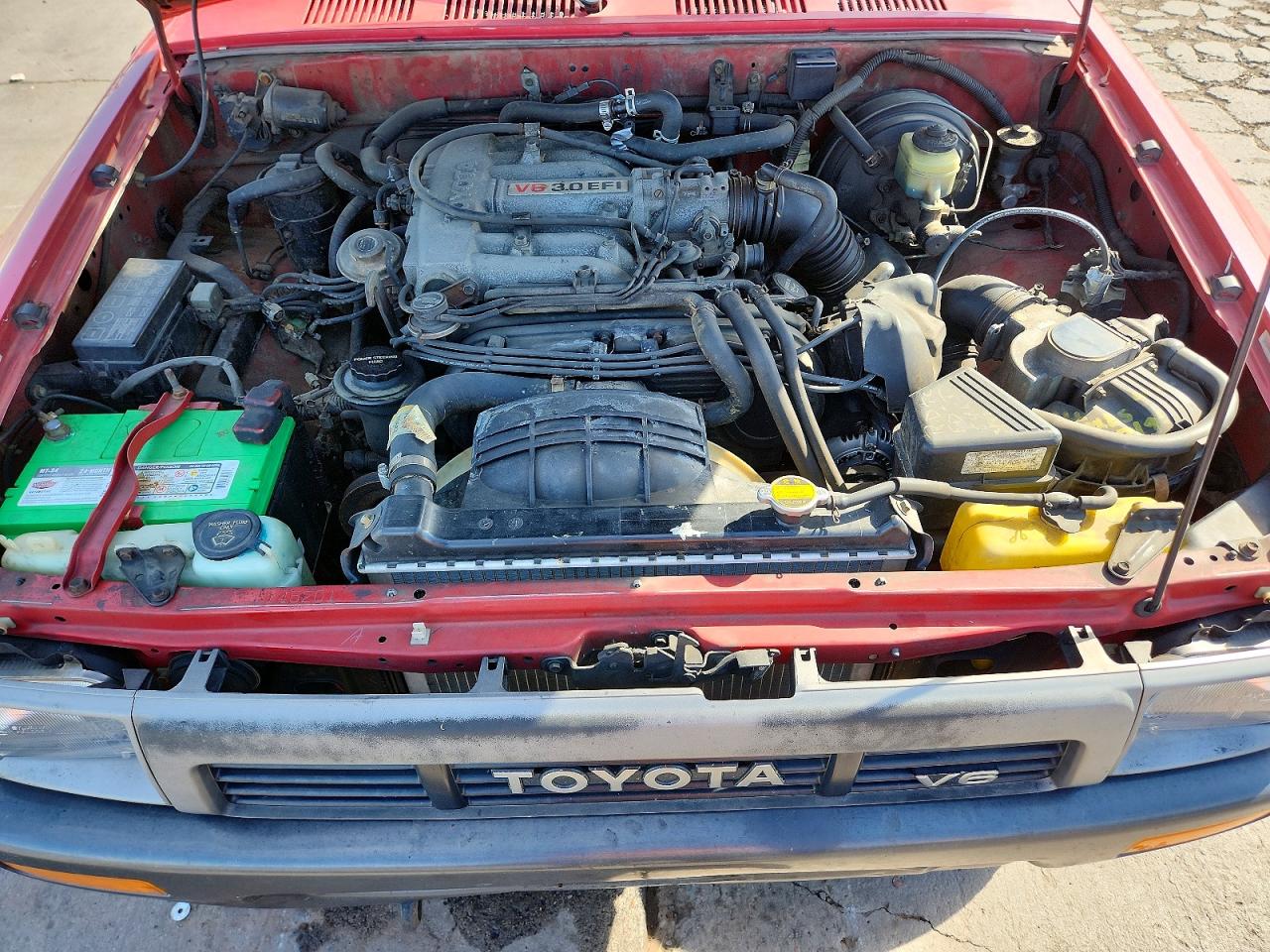 1989 Toyota Pickup 1/2 Ton Short Wheelbase Dlx Red vin: JT4VN01D0K2001536