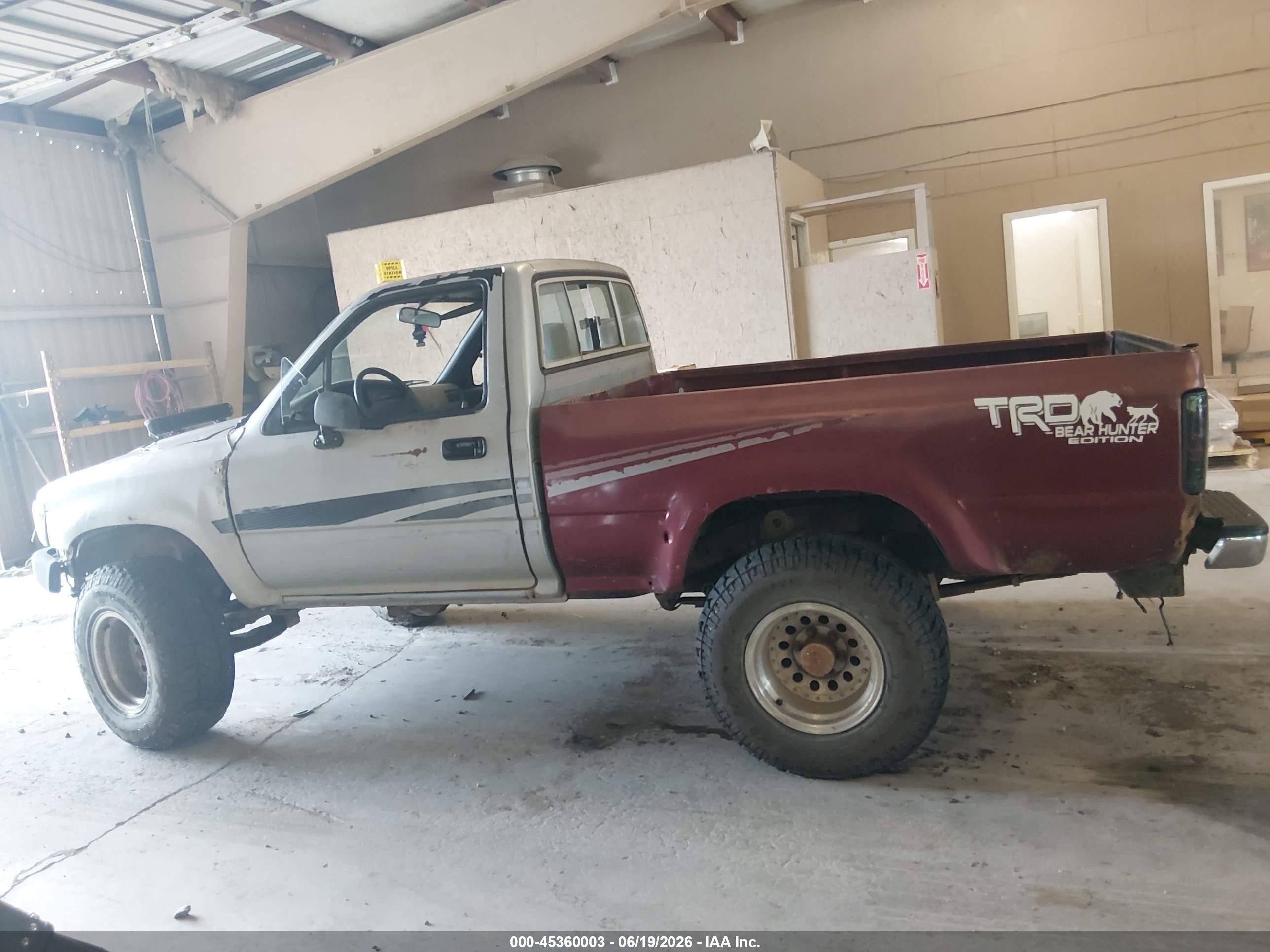 1991 Toyota Pickup 1/2 Ton Sht Wheelbase Dlx Silver vin: JT4VN01D9M0004501
