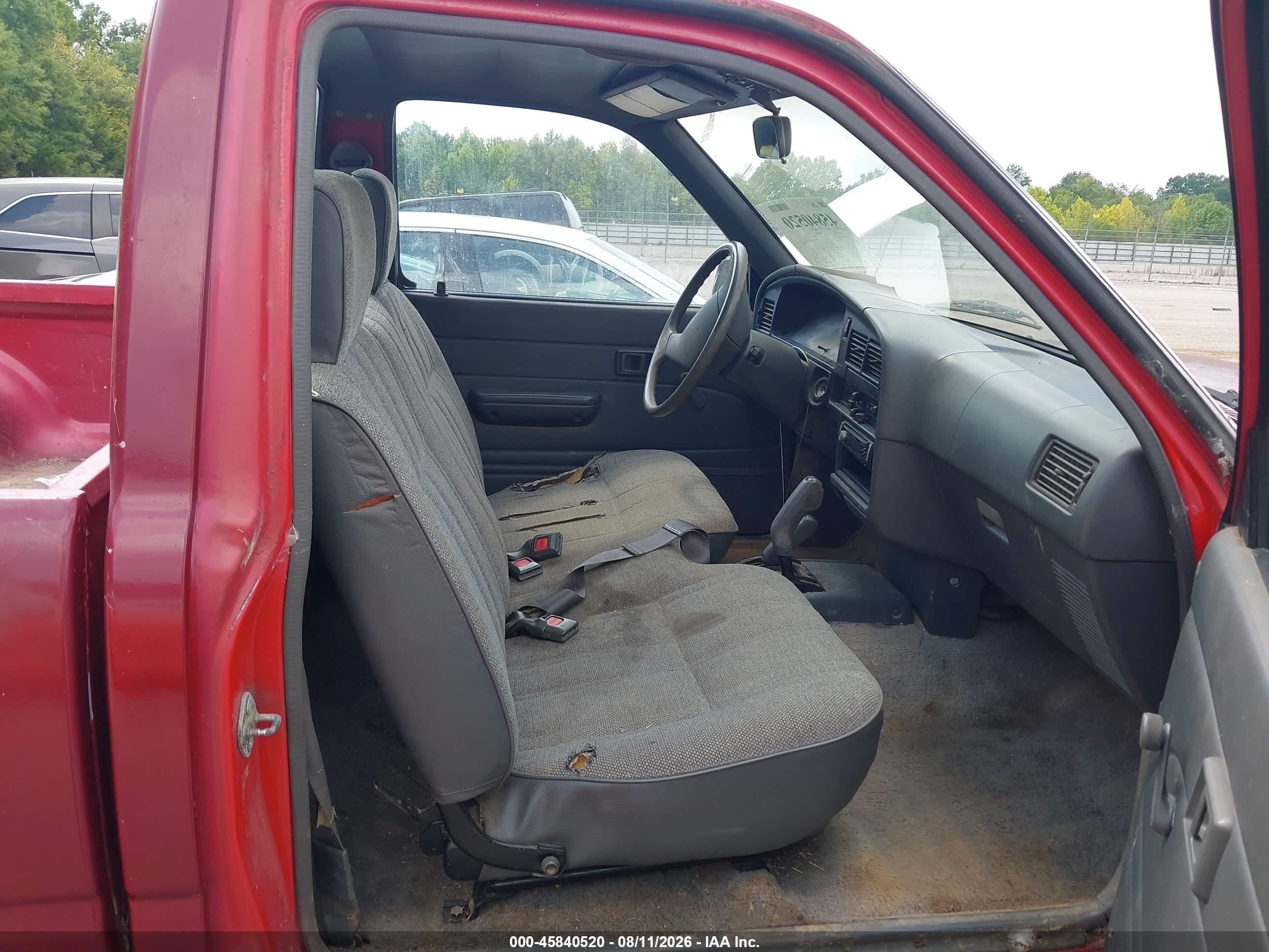 1989 Toyota Pickup 1/2 Ton Lng Wheelbase Dlx Red vin: JT4VN02D6K6000706