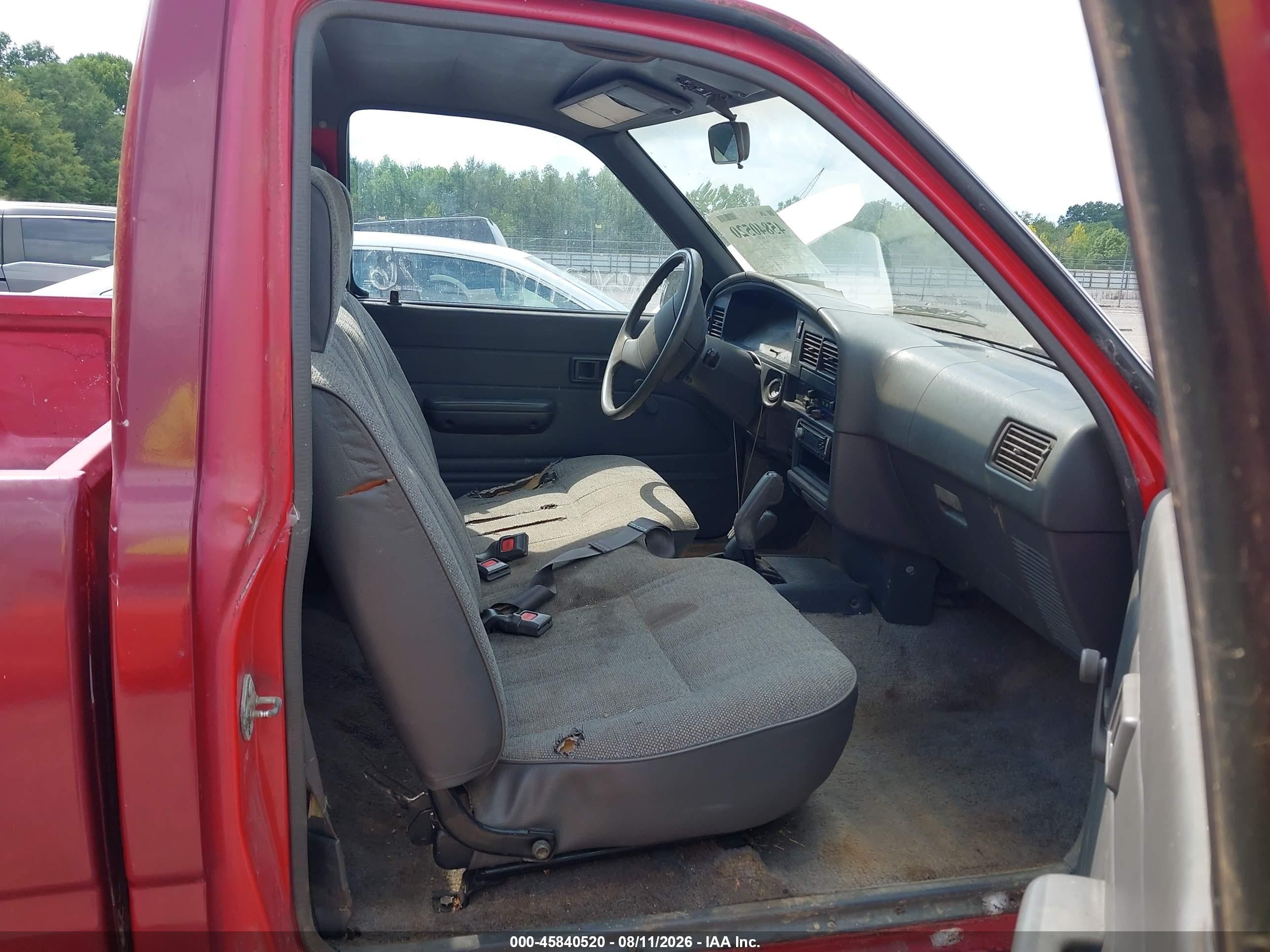 1989 Toyota Pickup 1/2 Ton Lng Wheelbase Dlx Red vin: JT4VN02D6K6000706