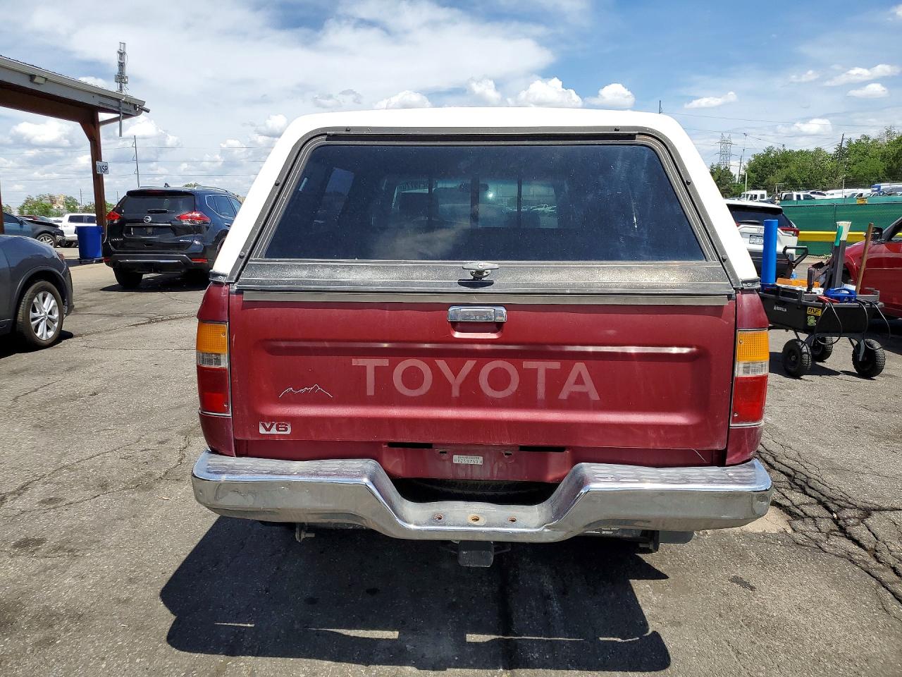 1990 Toyota Pickup Deluxe Red vin: JT4VN13D2L5025274