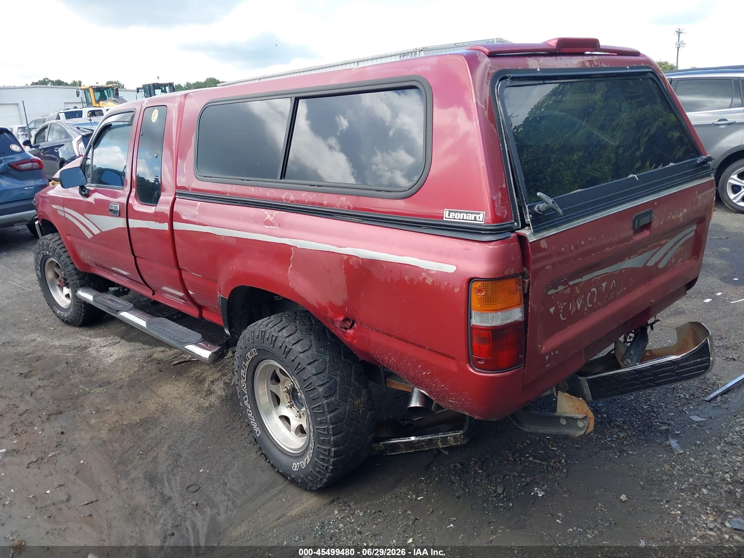 1992 Toyota Pickup 1/2 Ton Ex Lng Whlbse Dlx Red vin: JT4VN13D4N5094499