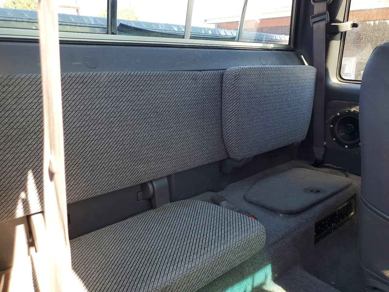 1993 Toyota Pickup 1/2 Ton Extra Long Wheelbase Dx Maroon vin: JT4VN13D7P5115171