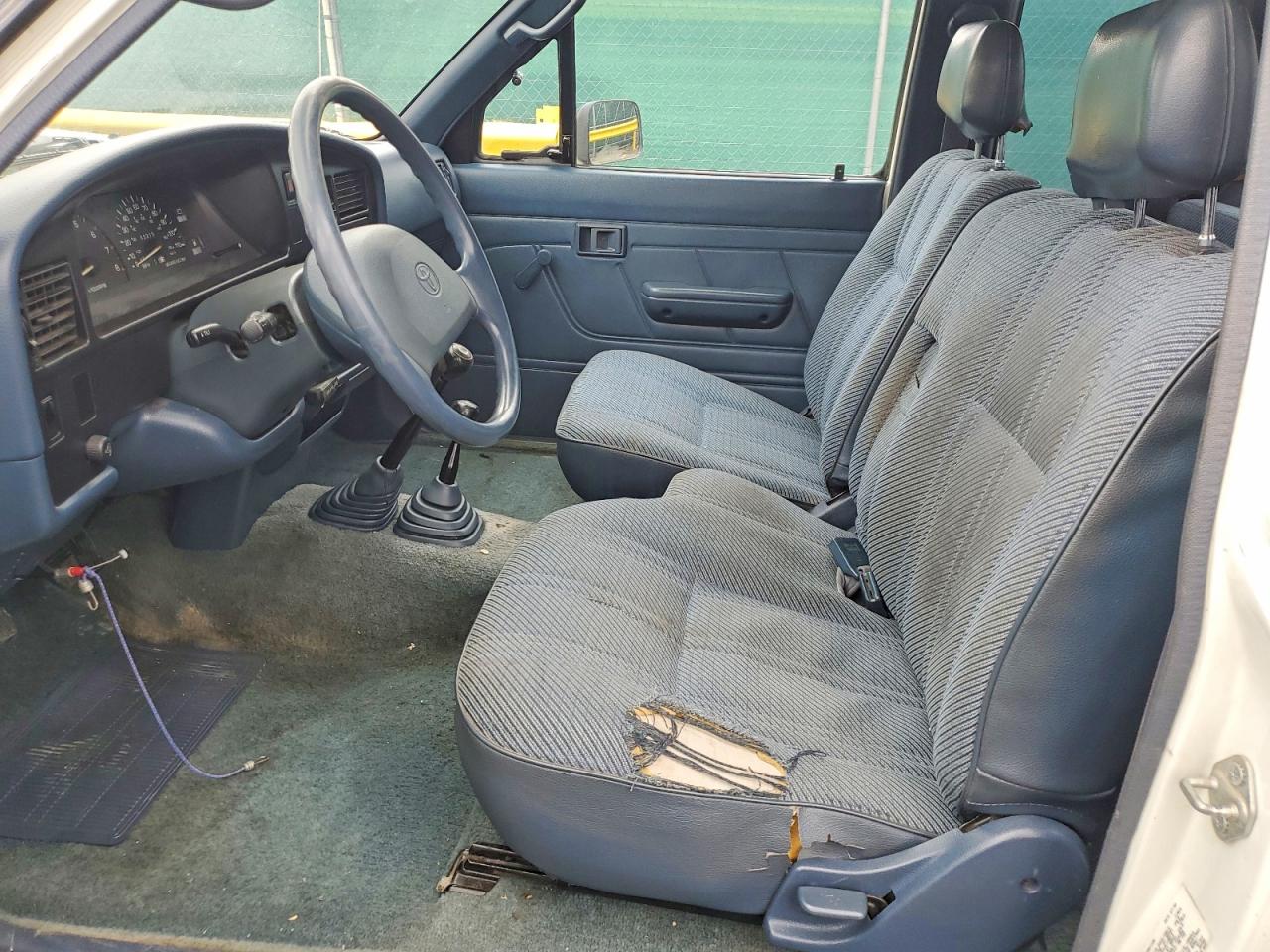 1992 Toyota Pickup Белый vin: JT4VN13D8N5100076