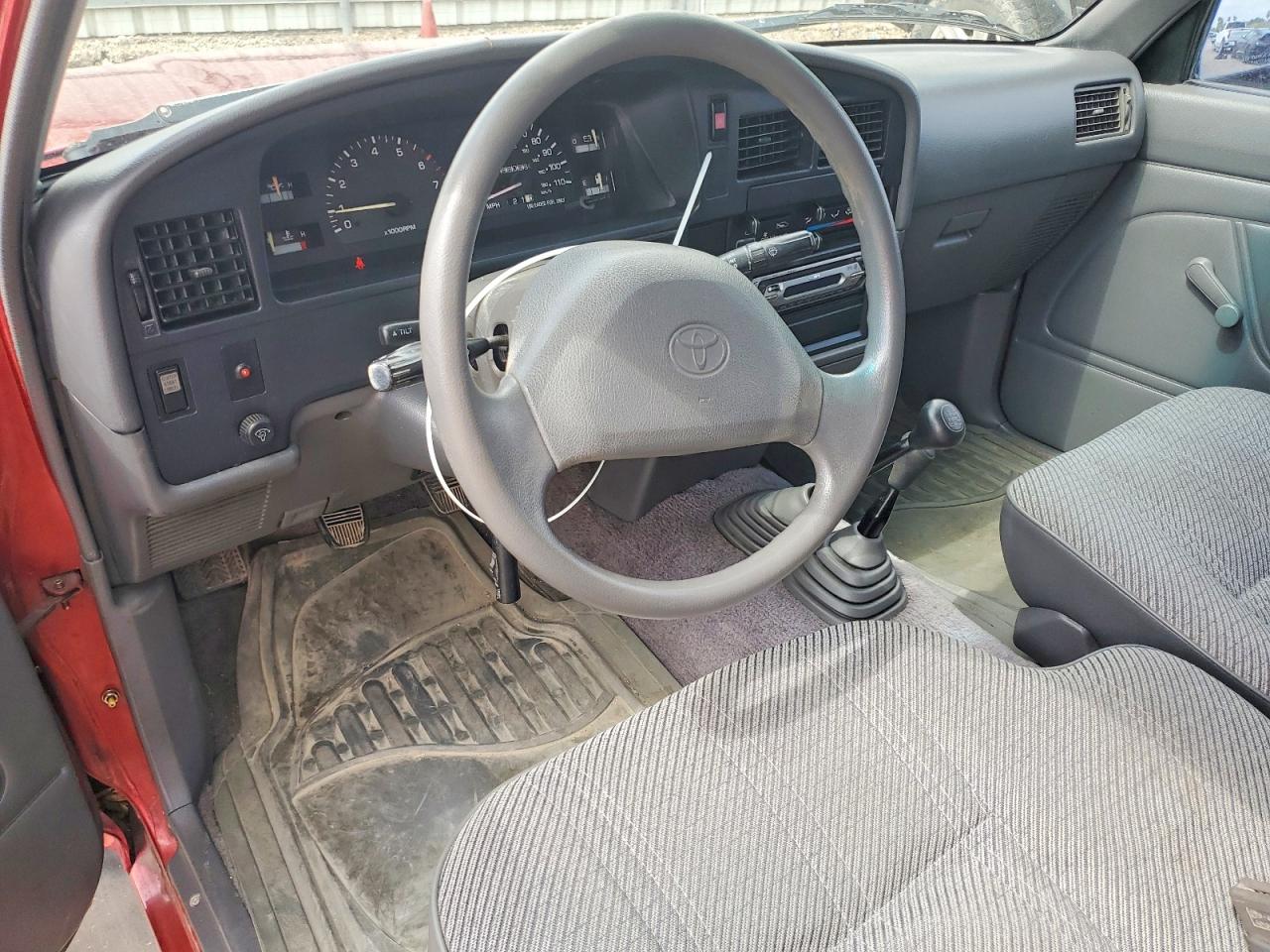1993 Toyota Pickup 1/2 Ton Extra Long Wheelbase Dx Maroon vin: JT4VN13DXP5114001