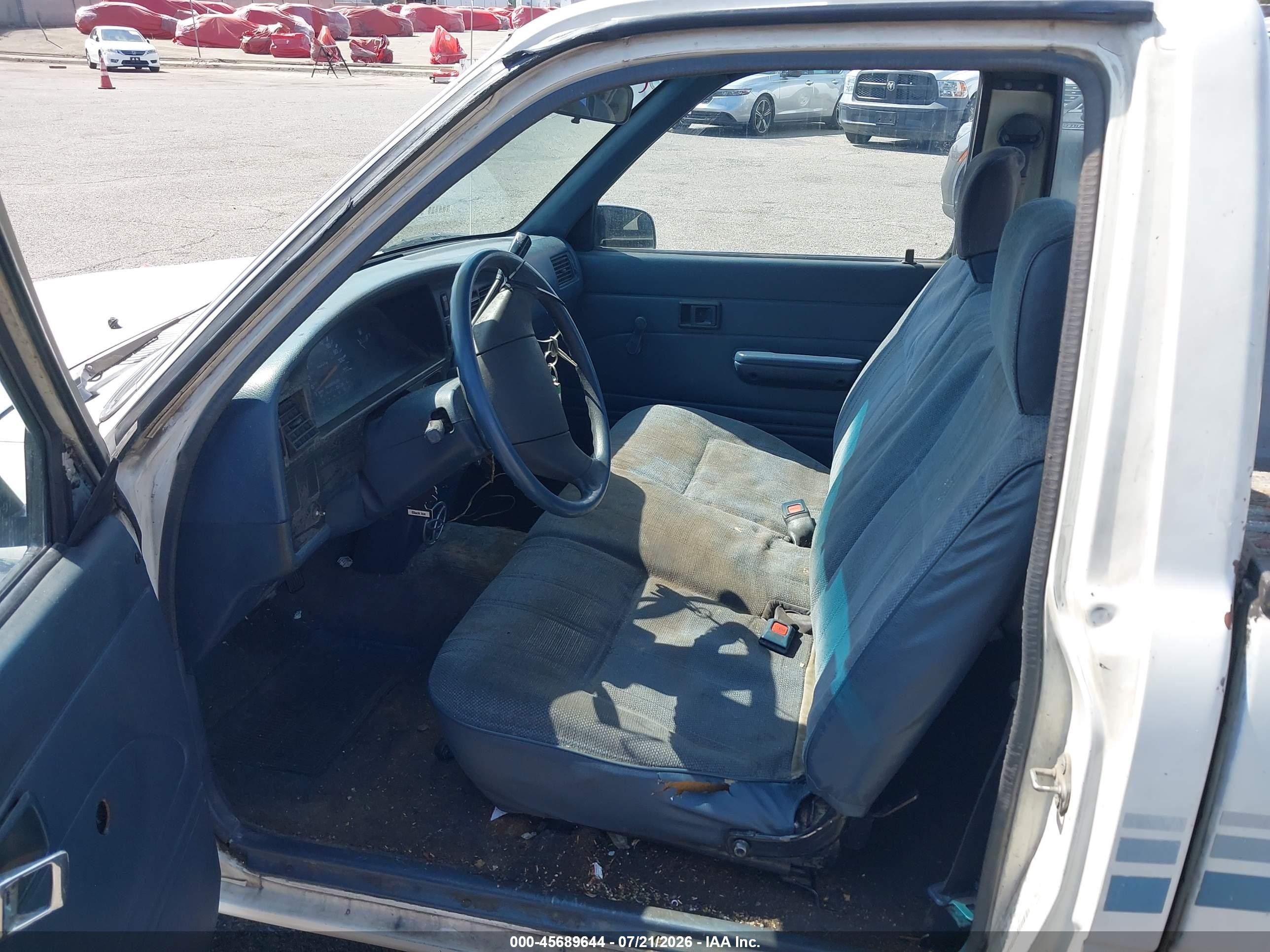 1989 Toyota Pickup 1/2 Ton Lng Wheelbase Dlx White vin: JT4VN82D7K5000346