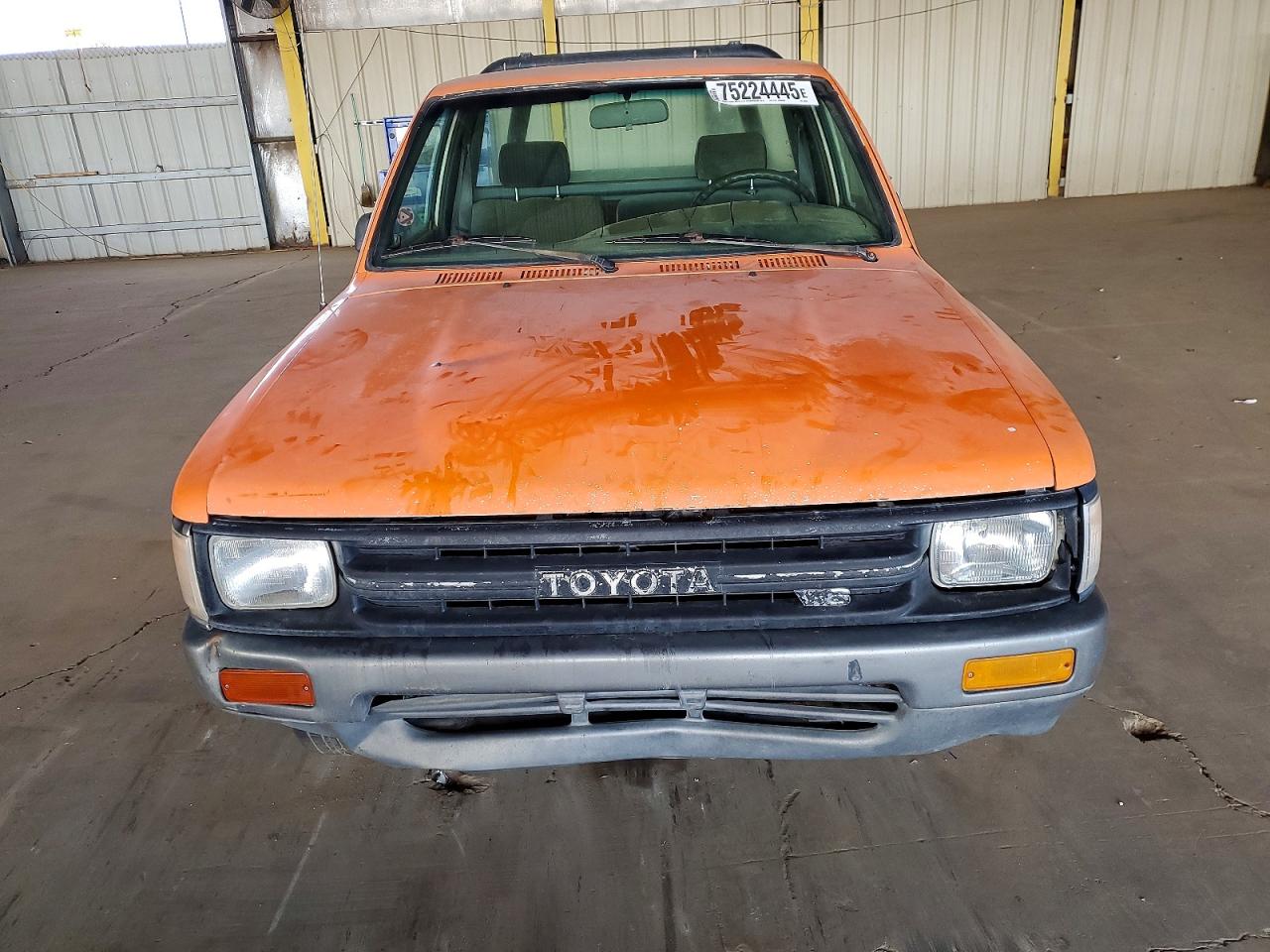 1989 Toyota Pickup 1 Ton Long Bed Dlx Orange vin: JT4VN82N4K0000052