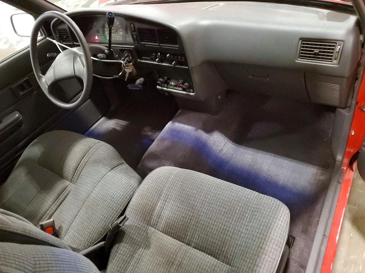 1990 Toyota Pickup Deluxe Red vin: JT4VN93D2L5015830