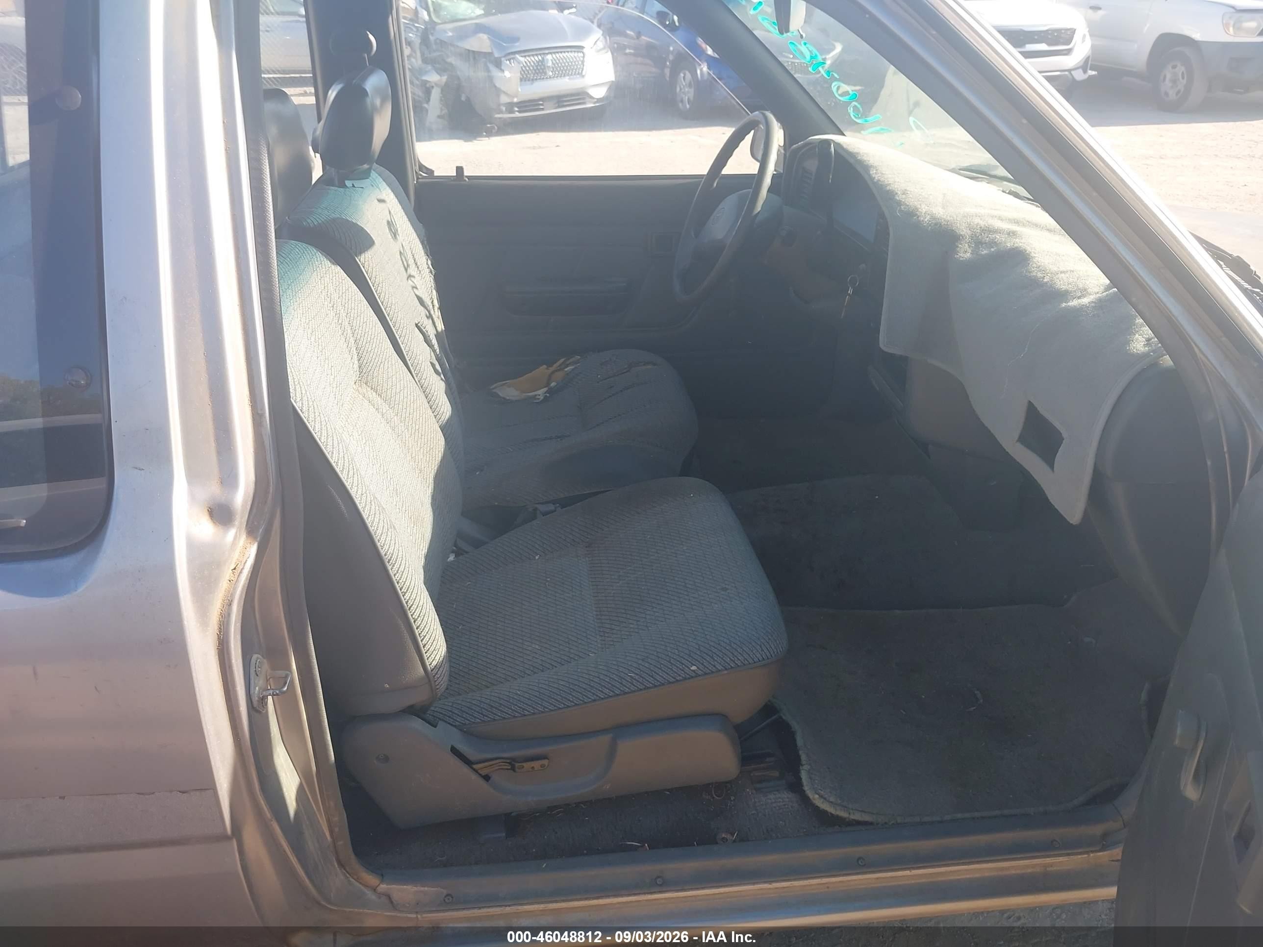 1994 Toyota Pickup 1/2 Ton Ex Lng Whlbase/dx Silver vin: JT4VN93D9R5040975