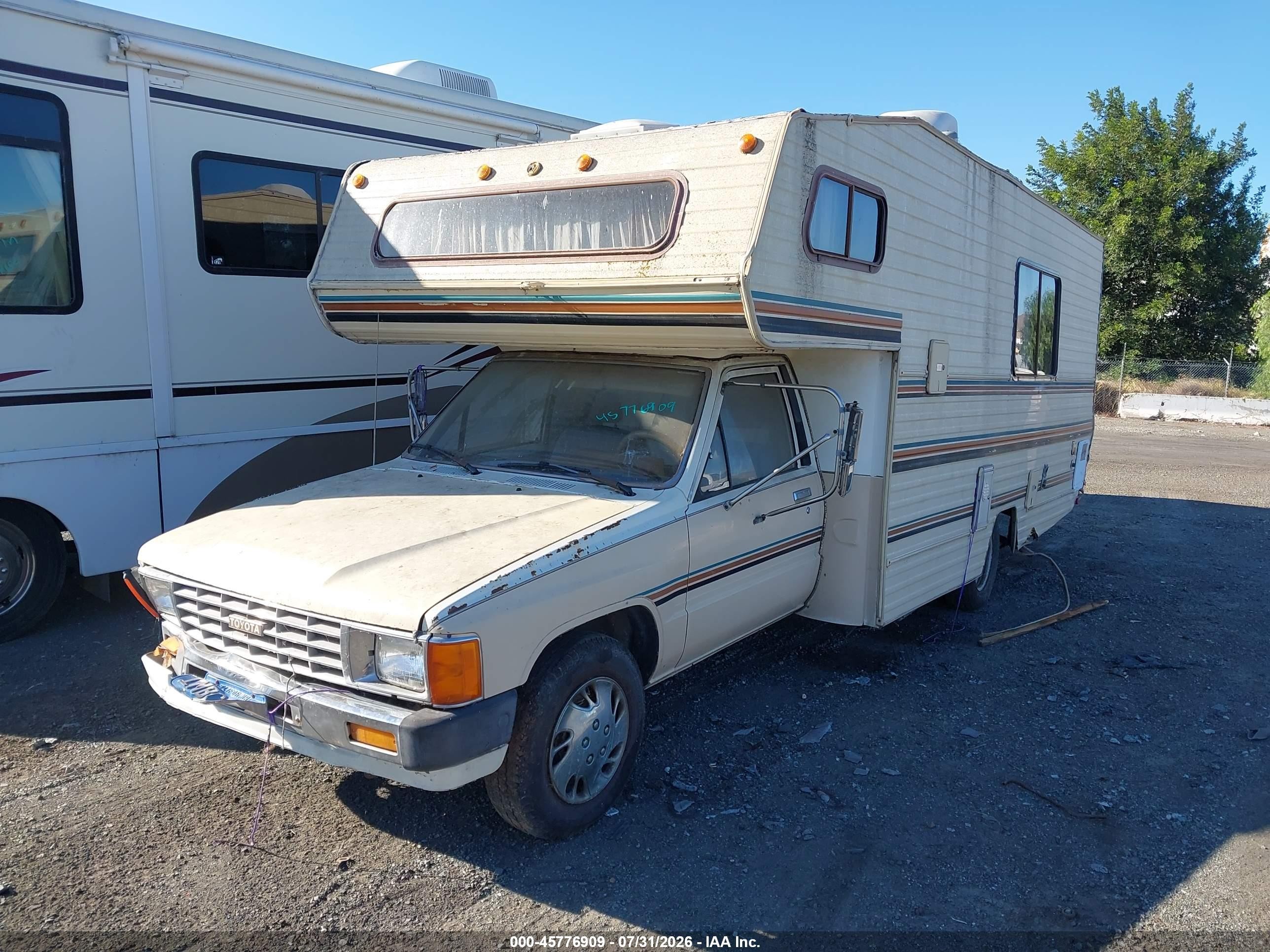 1985 Toyota Pickup Commercial/camper Rn55 Beige vin: JT5RN55D8F0097065