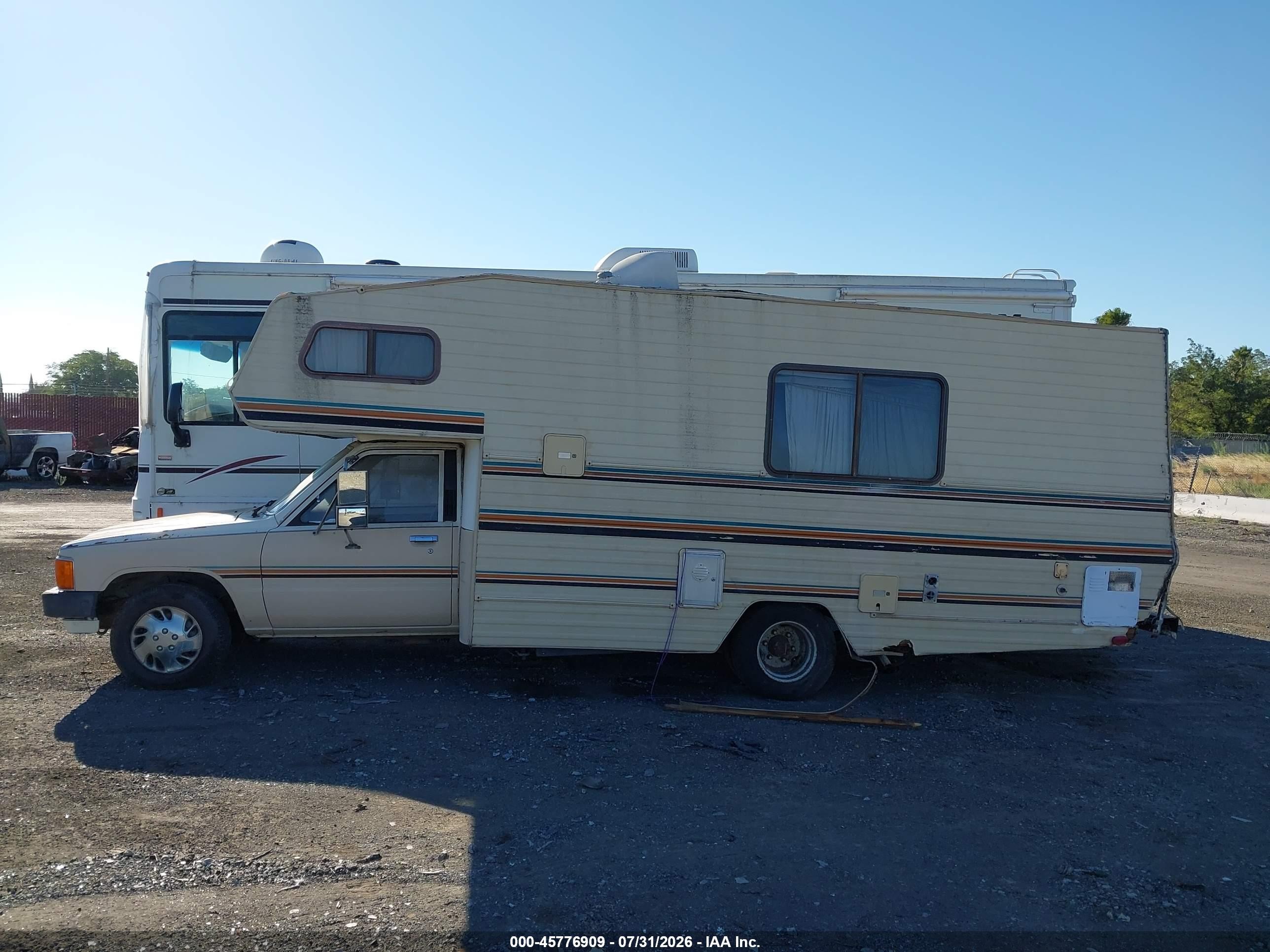 1985 Toyota Pickup Commercial/camper Rn55 Beige vin: JT5RN55D8F0097065