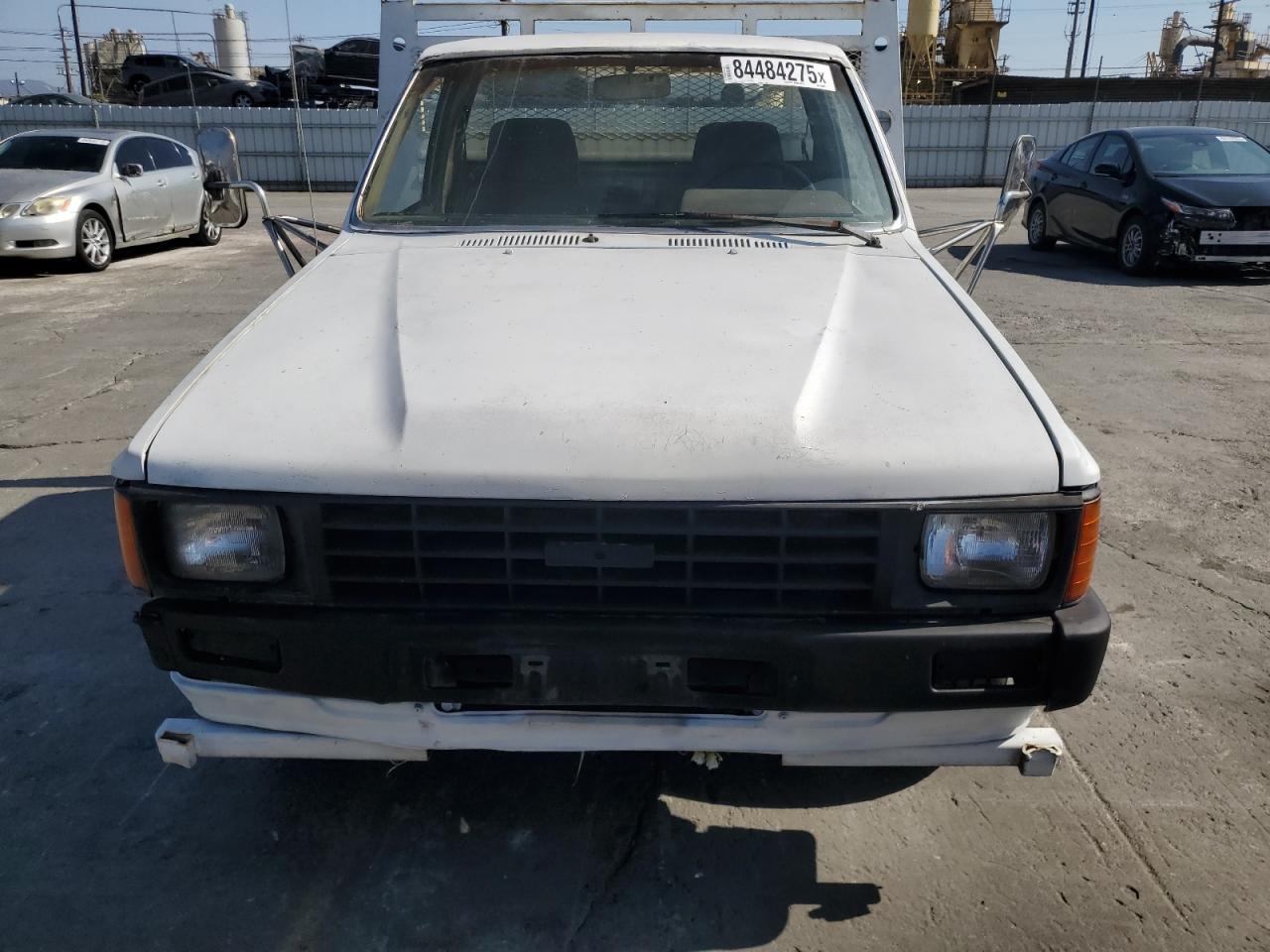 1984 Toyota Pickup Commercial / Camper Rn55 White vin: JT5RN55R0E5025208