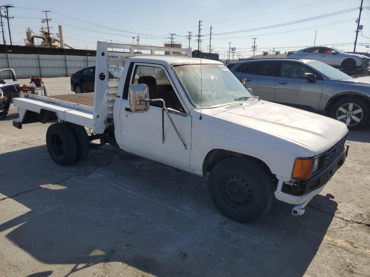 1984 Toyota Pickup Commercial / Camper Rn55 White vin: JT5RN55R0E5025208