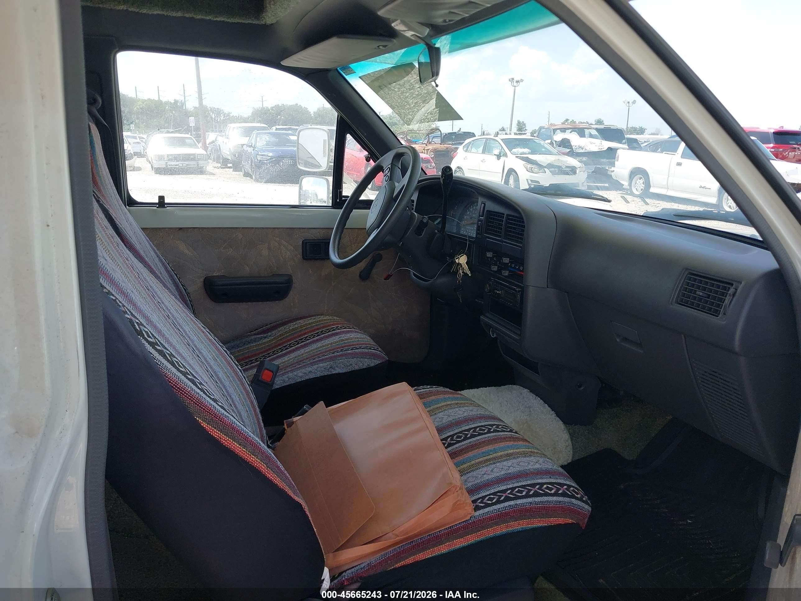 1993 Toyota Pickup Cab Chassis Super Long Wb White vin: JT5VN94T1P0030453