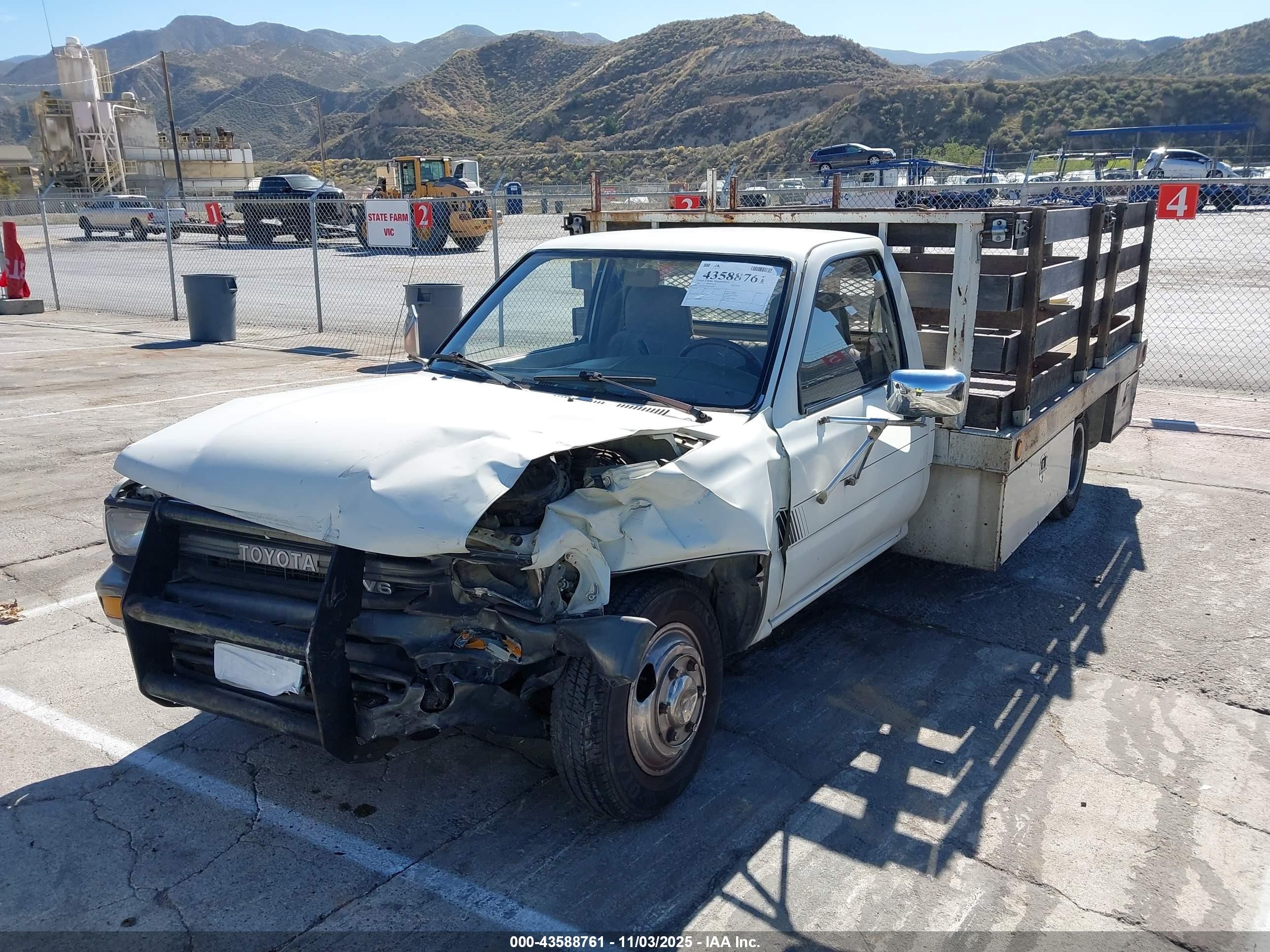 1990 Toyota Pickup Cab Chassis Super Long Wb White vin: JT5VN94T2L0019763